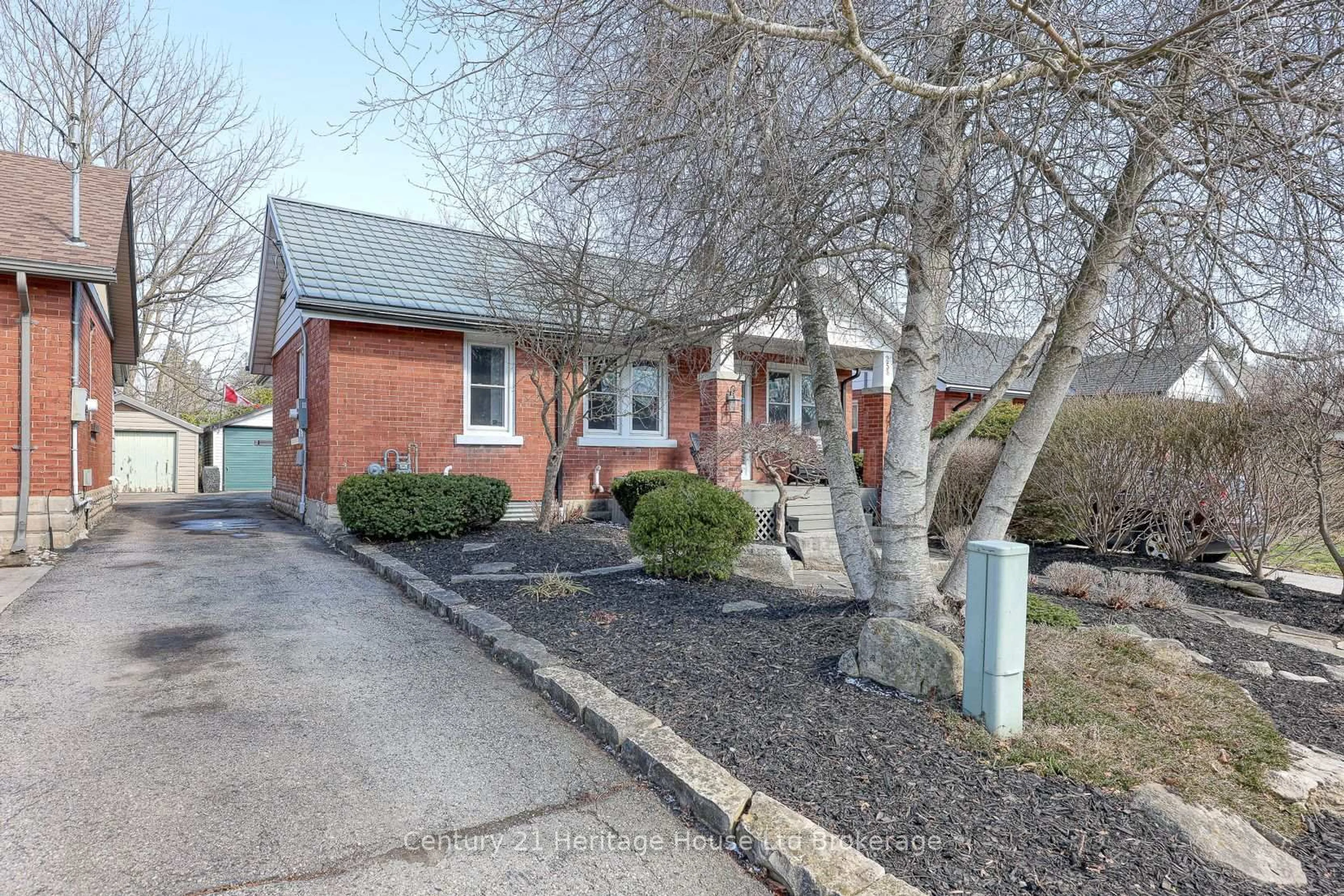 Home with brick exterior material, street for 258 Graham St, Woodstock Ontario N4S 6K7