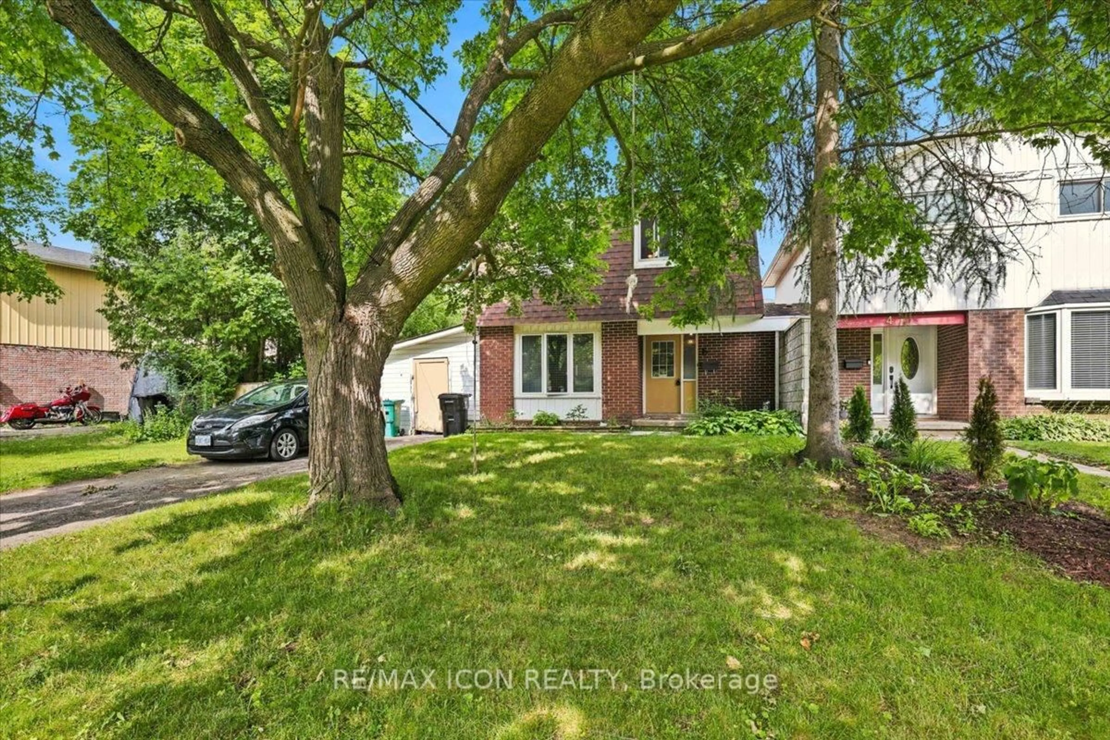 Unknown for 6 Tamarack Crt, Cambridge Ontario N3C 3A8