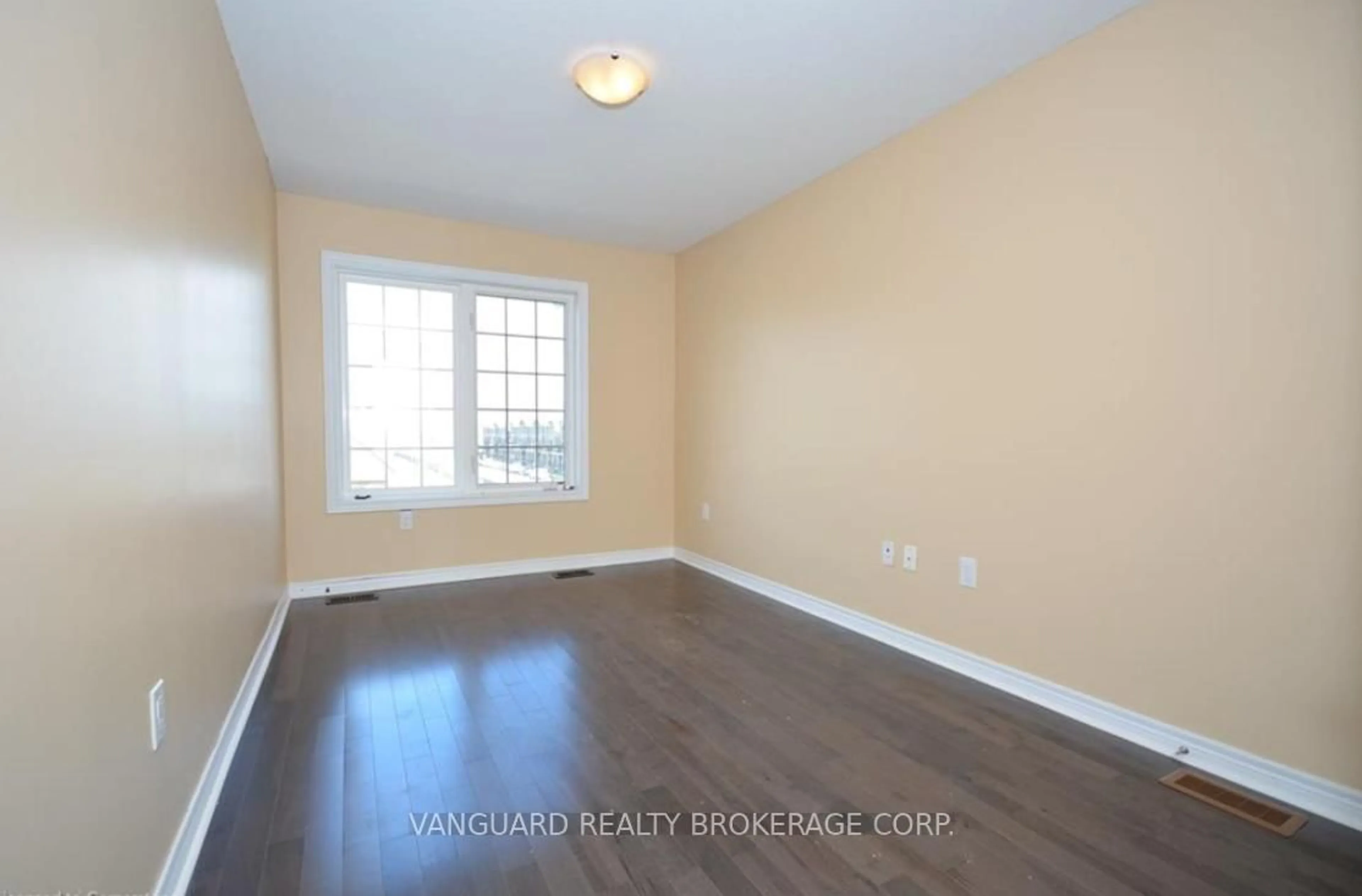 A pic of a room for 515 Winston Rd #19, Grimsby Ontario L3M 0C8