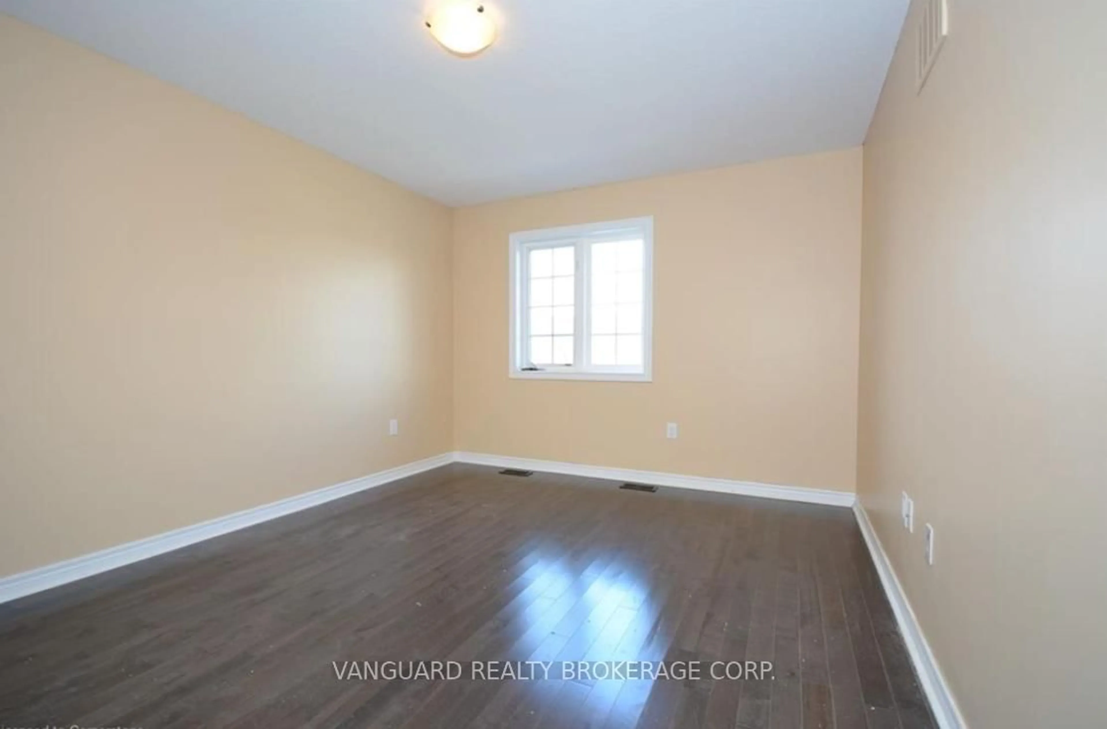 A pic of a room for 515 Winston Rd #19, Grimsby Ontario L3M 0C8
