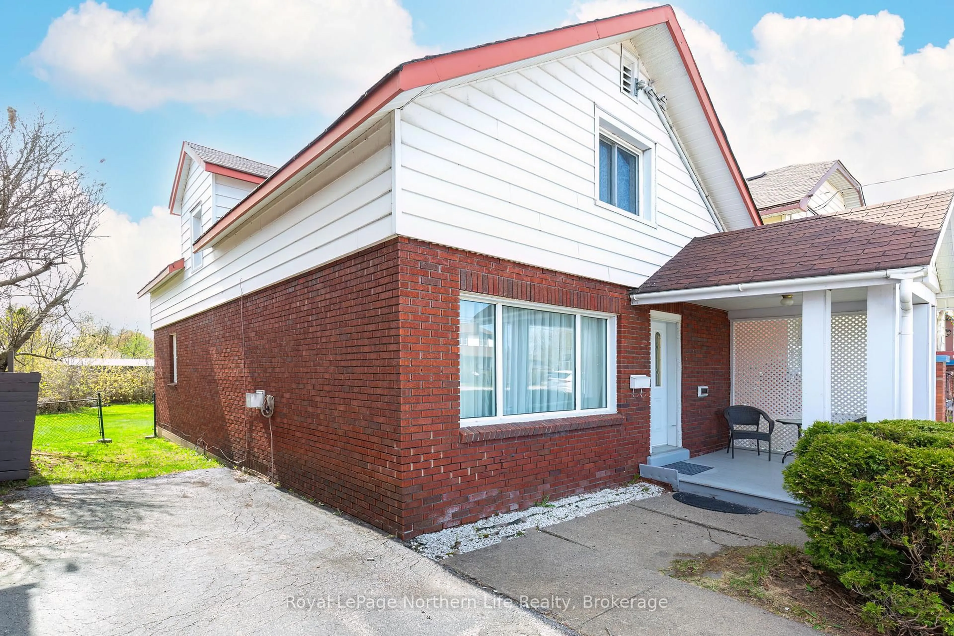 Unknown for 479 Laurier Ave, North Bay Ontario P1B 1T6