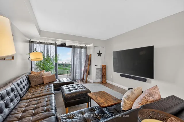 301 Frances Ave #703, Hamilton 5