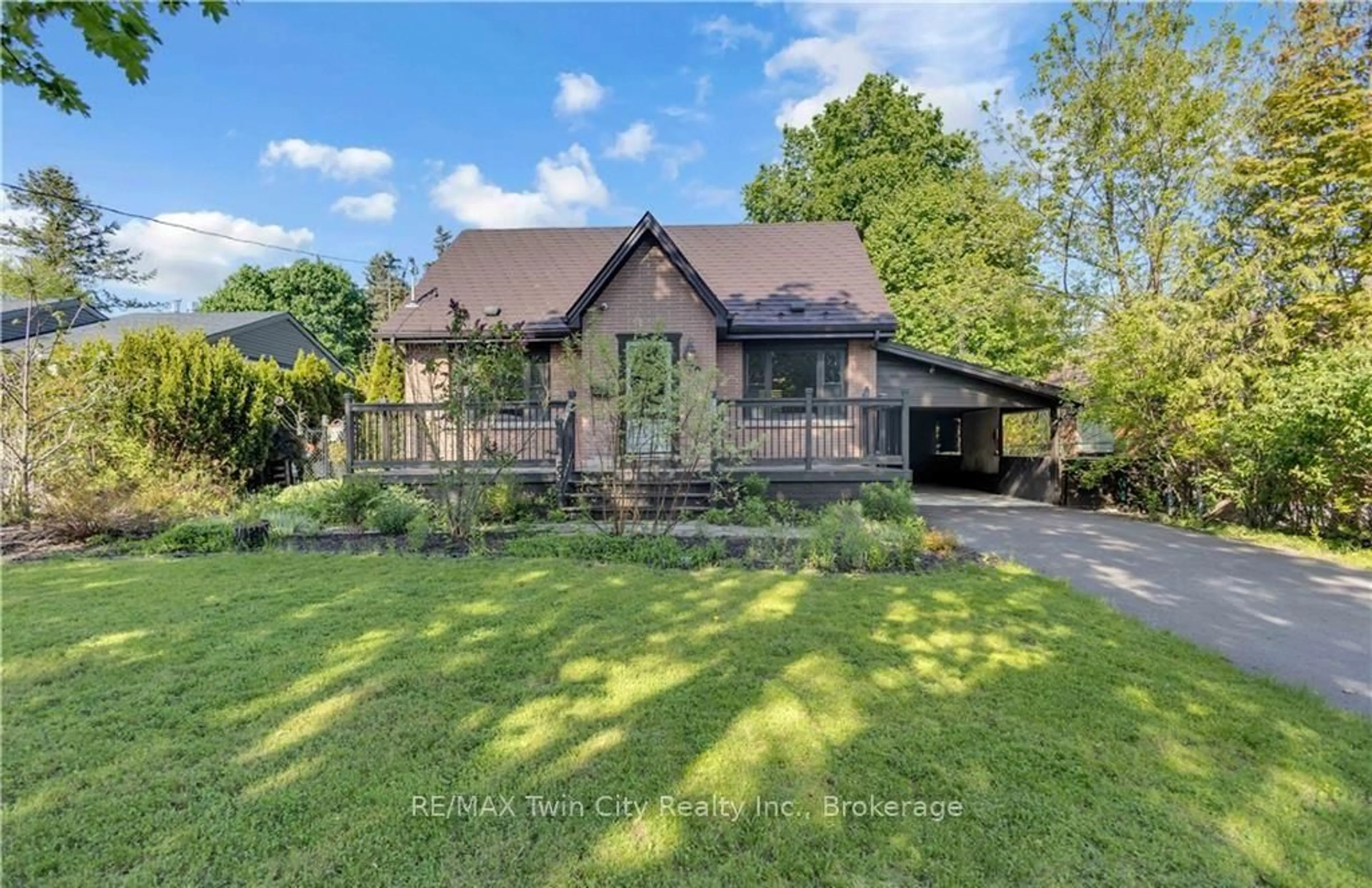 Home with brick exterior material, street for 20 Hiram Rd, Brant Ontario N3L 2P8