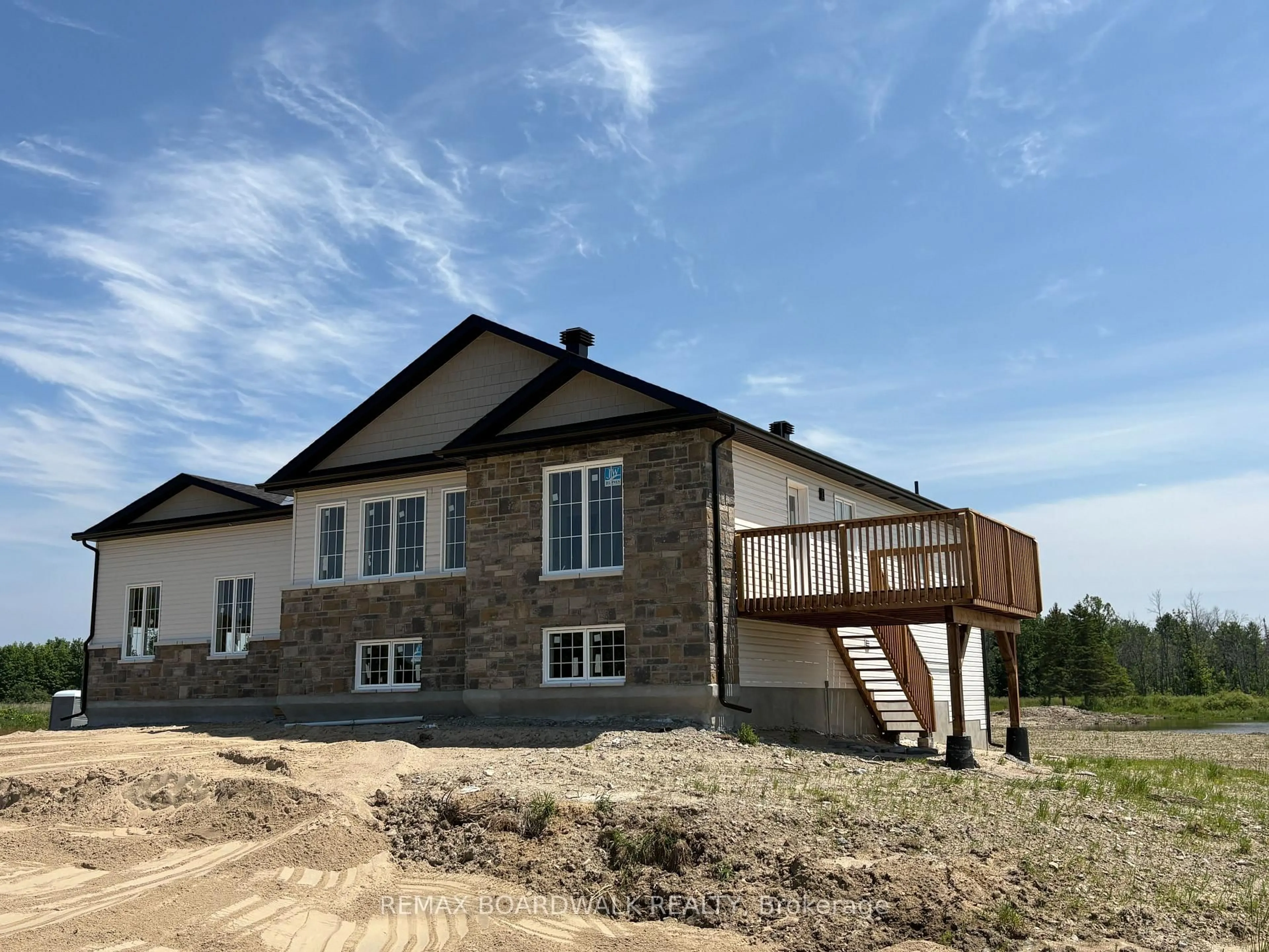 Home with brick exterior material, building for 1765 Richmond Rd, Smiths Falls Ontario K7A 4S7