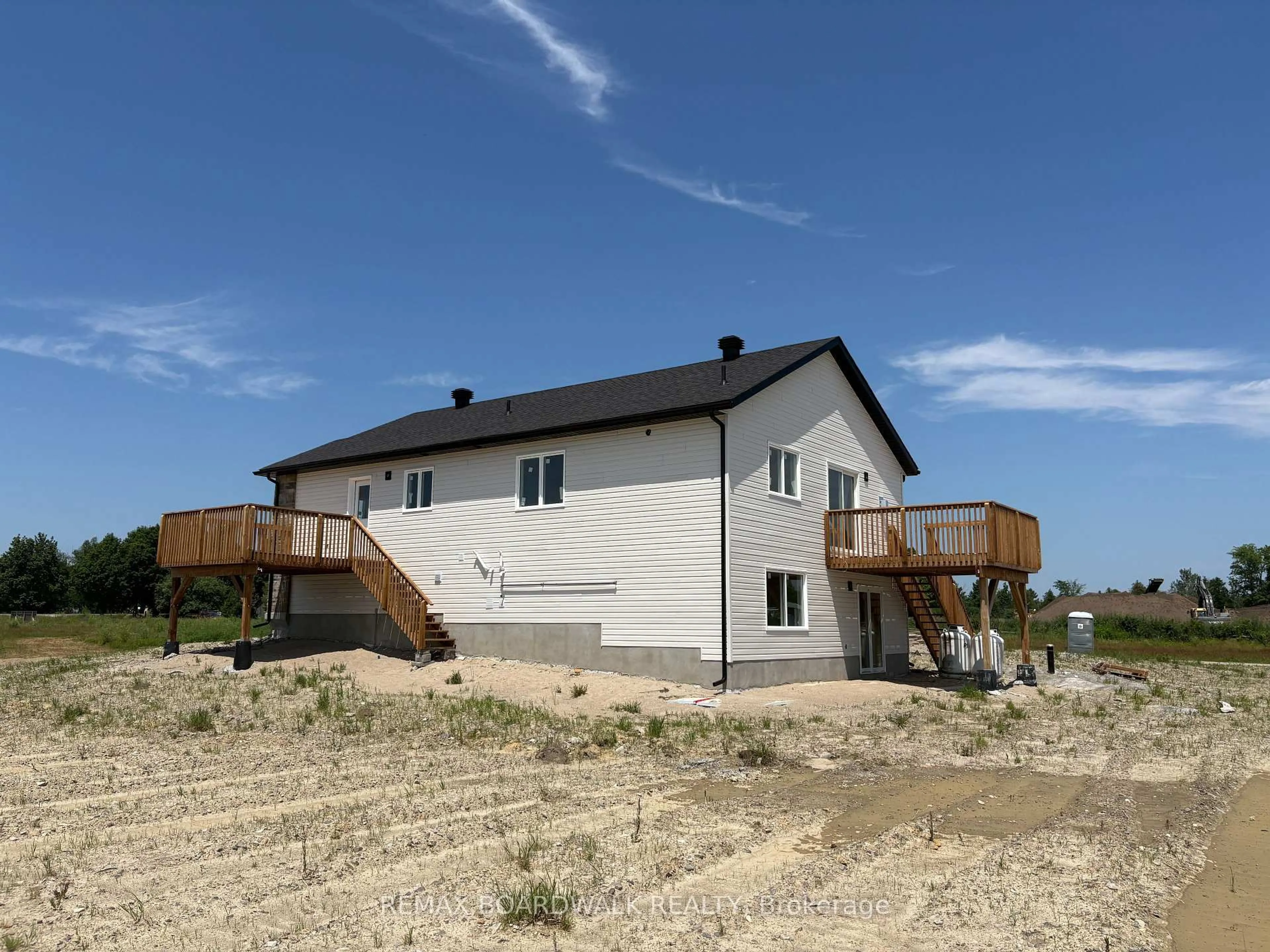 Home with vinyl exterior material, building for 1765 Richmond Rd, Smiths Falls Ontario K7A 4S7
