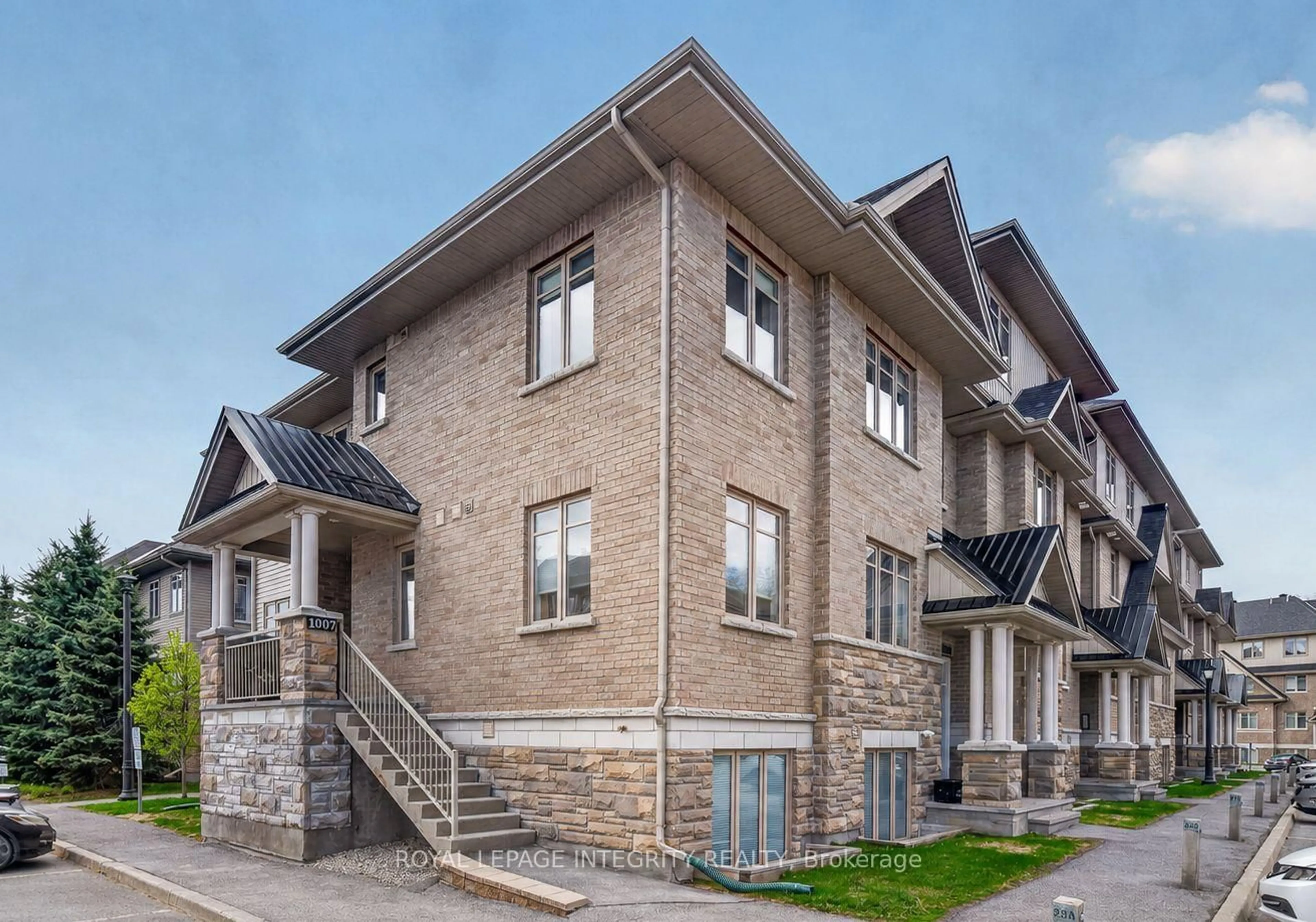 Home with brick exterior material, unknown for 1007 Beryl Private, Ottawa Ontario K1V 2M4