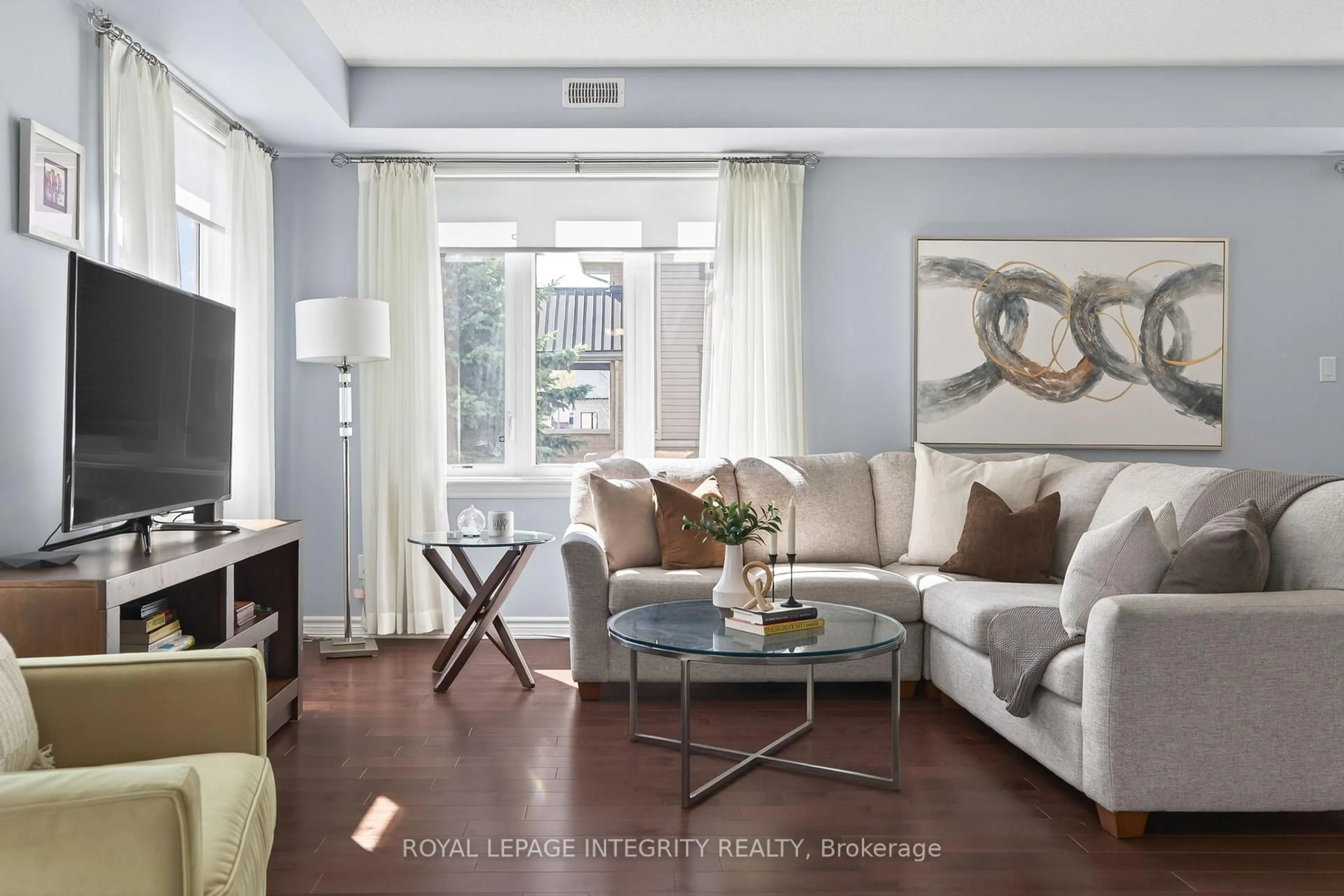 Living room with furniture, unknown for 1007 Beryl Private, Ottawa Ontario K1V 2M4