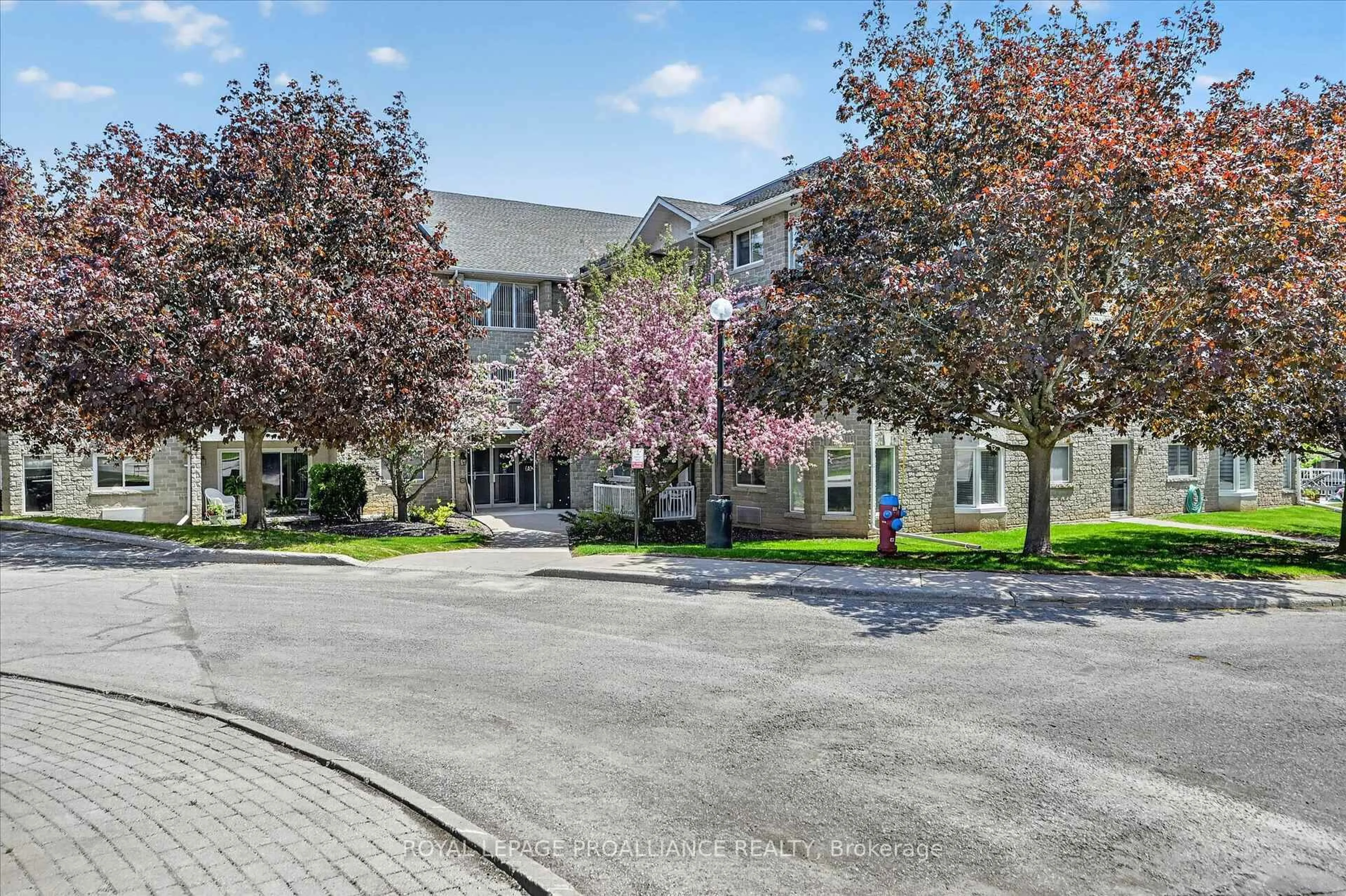 Unknown for 1099 Clonsilla Ave #312A, Peterborough Ontario K9J 8L8