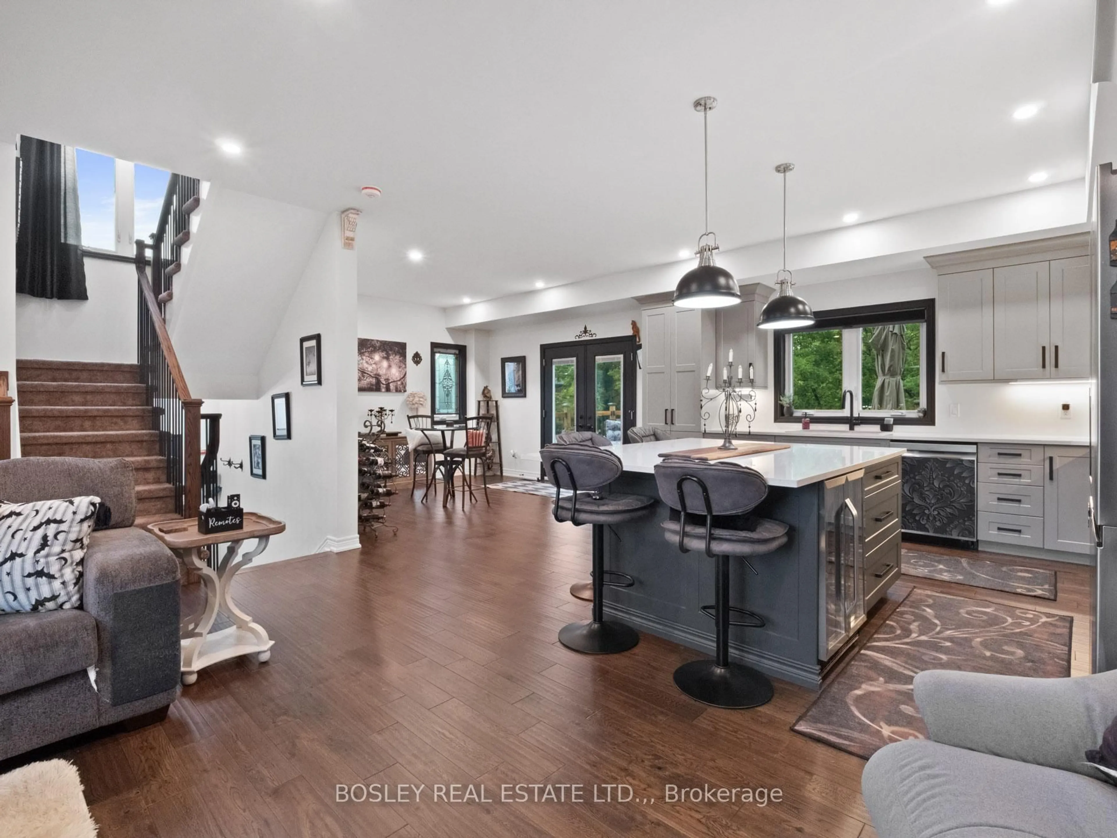 Open concept kitchen, unknown for 25 Haight St, St. Catharines Ontario L2P 2M2