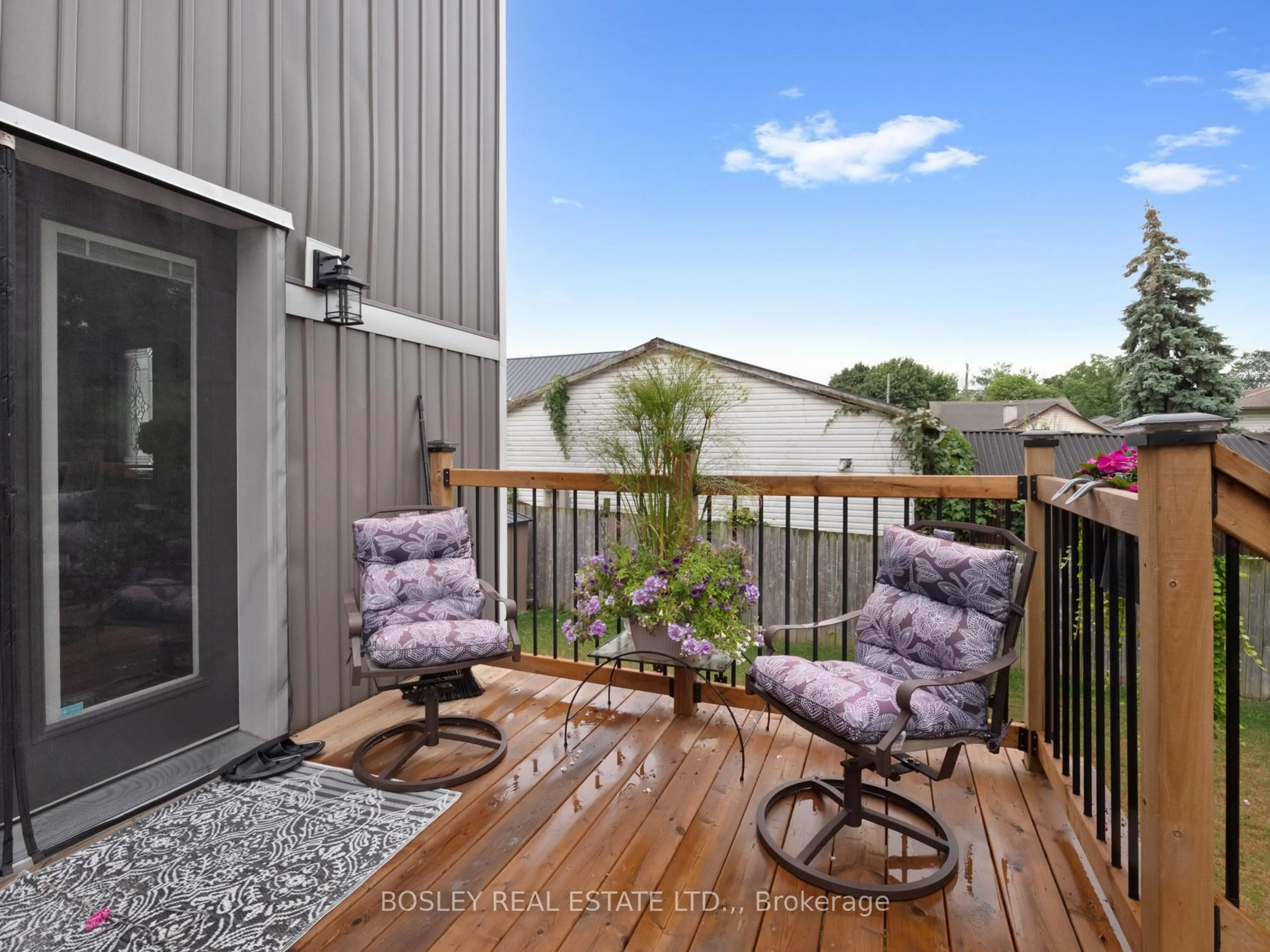 Patio, unknown for 25 Haight St, St. Catharines Ontario L2P 2M2