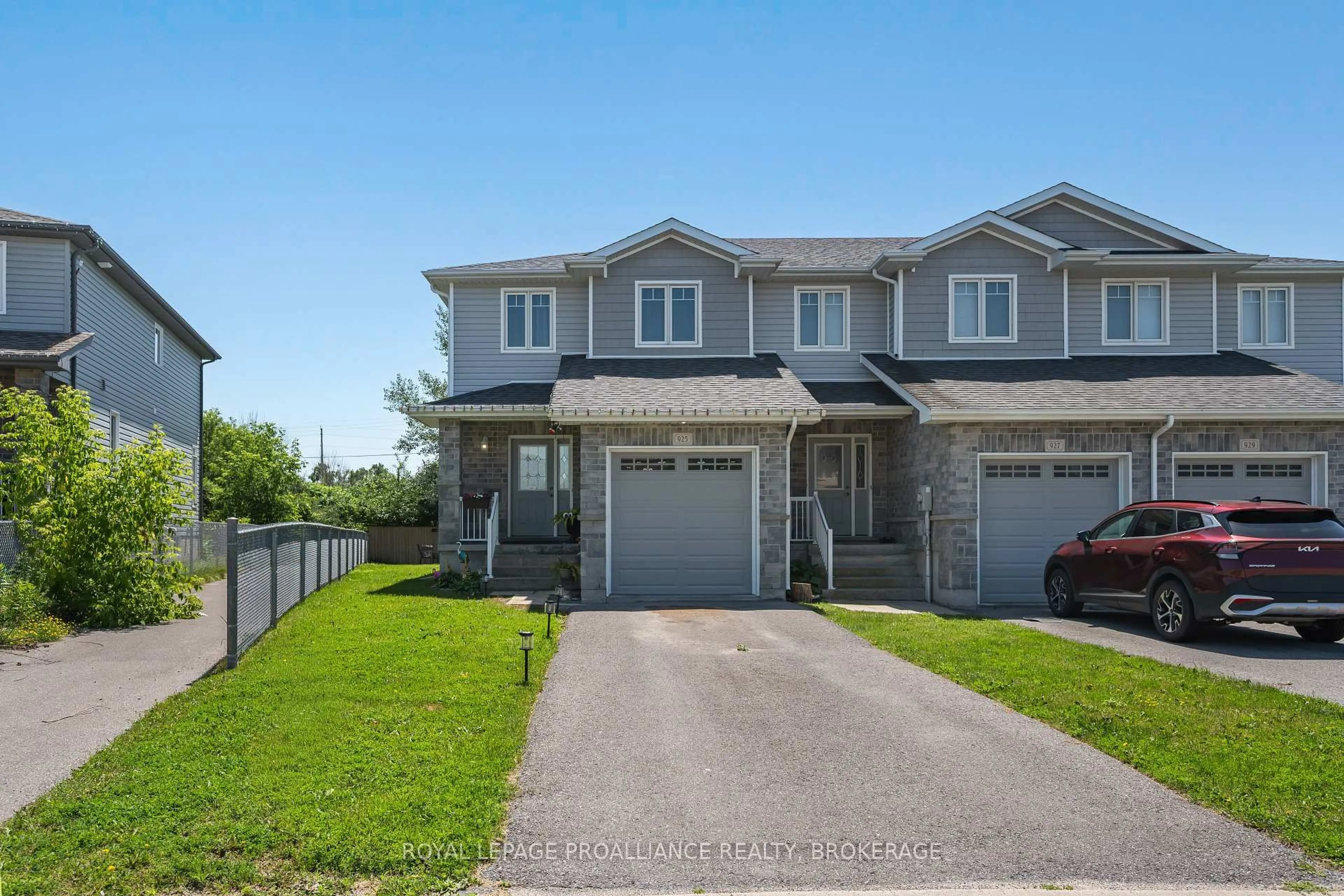 Unknown for 925 Blossom St, Kingston Ontario K7P 0N2