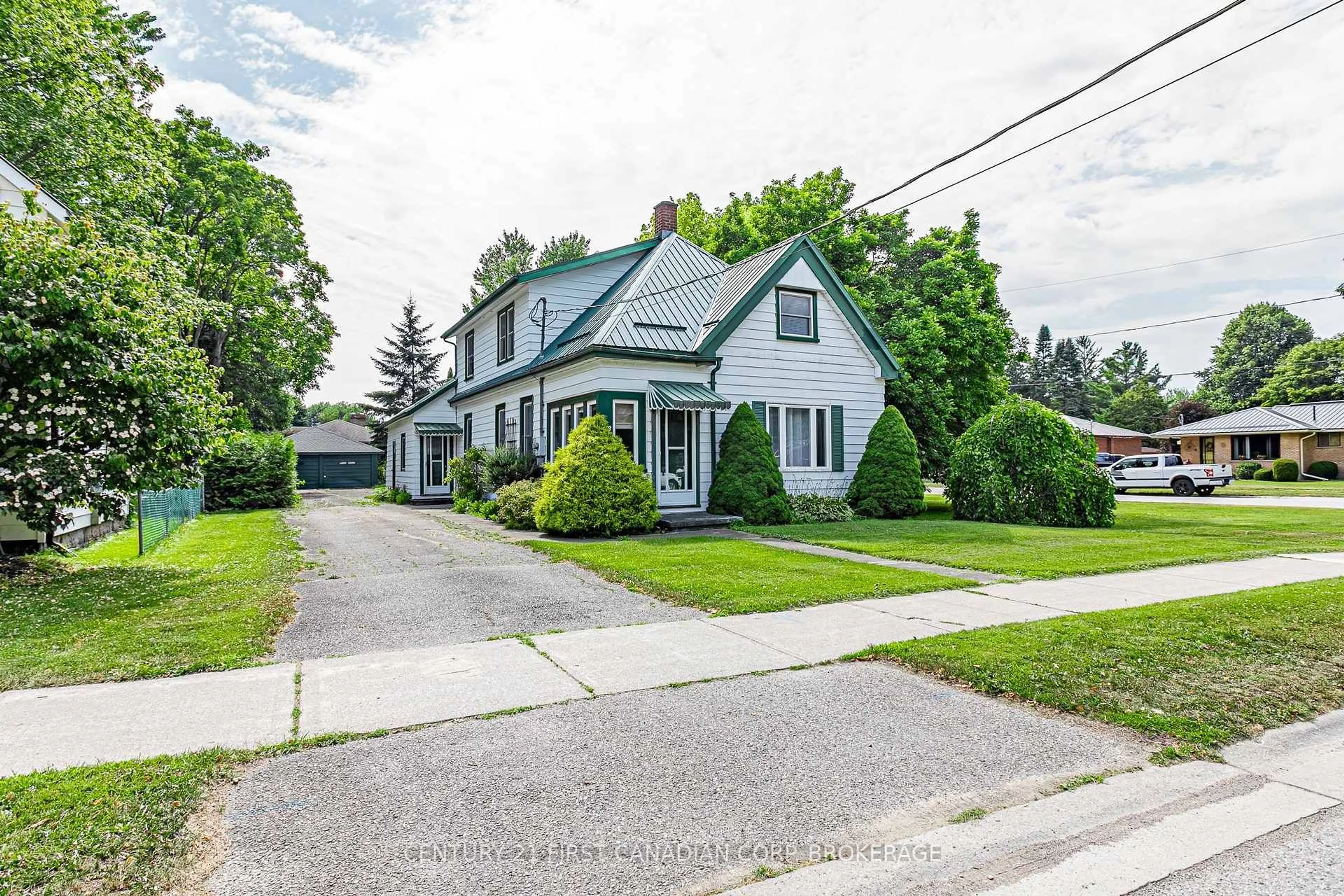 Unknown for 143 George St, Zorra Ontario N0M 2M0