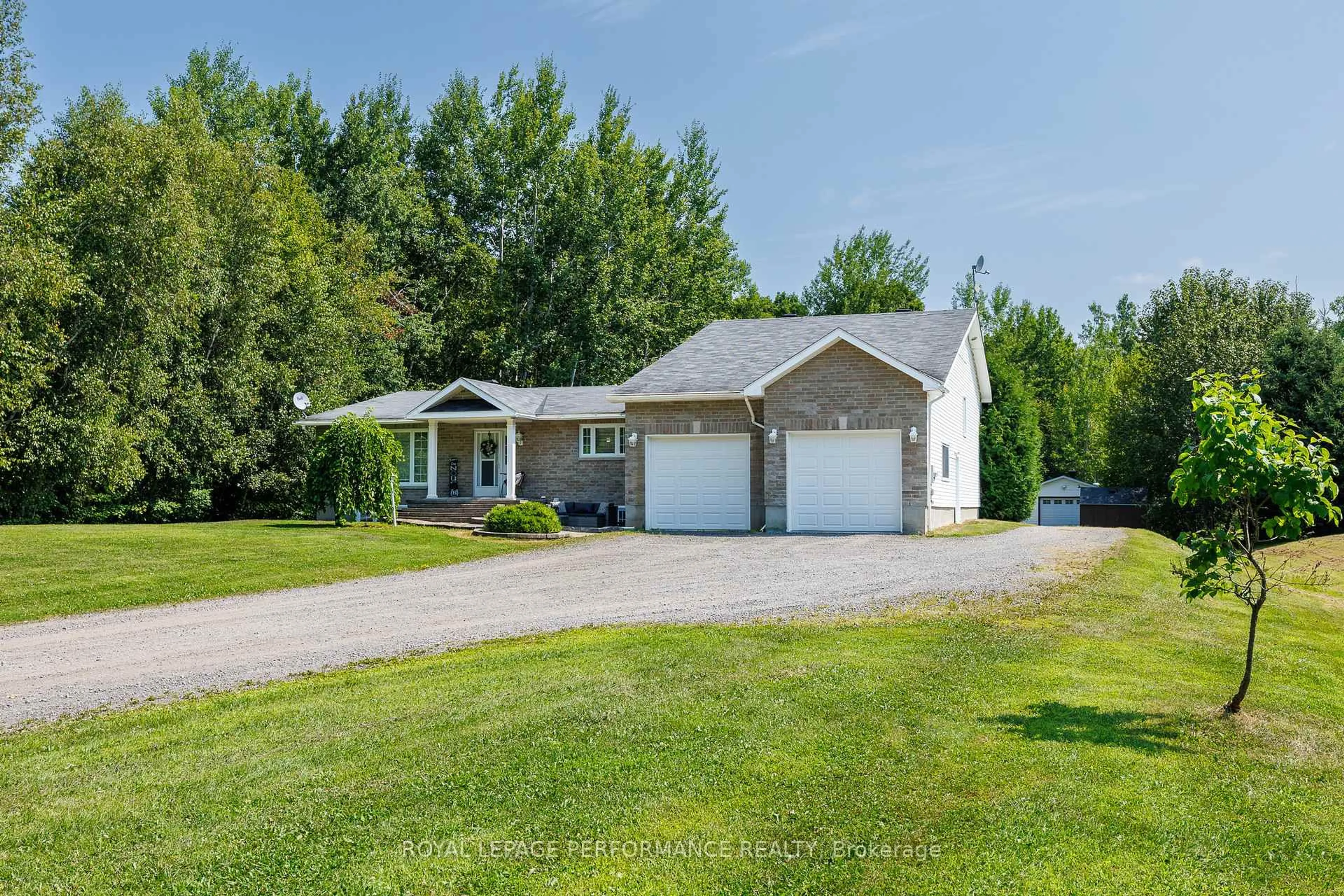 A pic from outside/outdoor area/front of a property/back of a property/a pic from drone, street for 4937 Canaan Rd, Clarence-Rockland Ontario K0A 2A0
