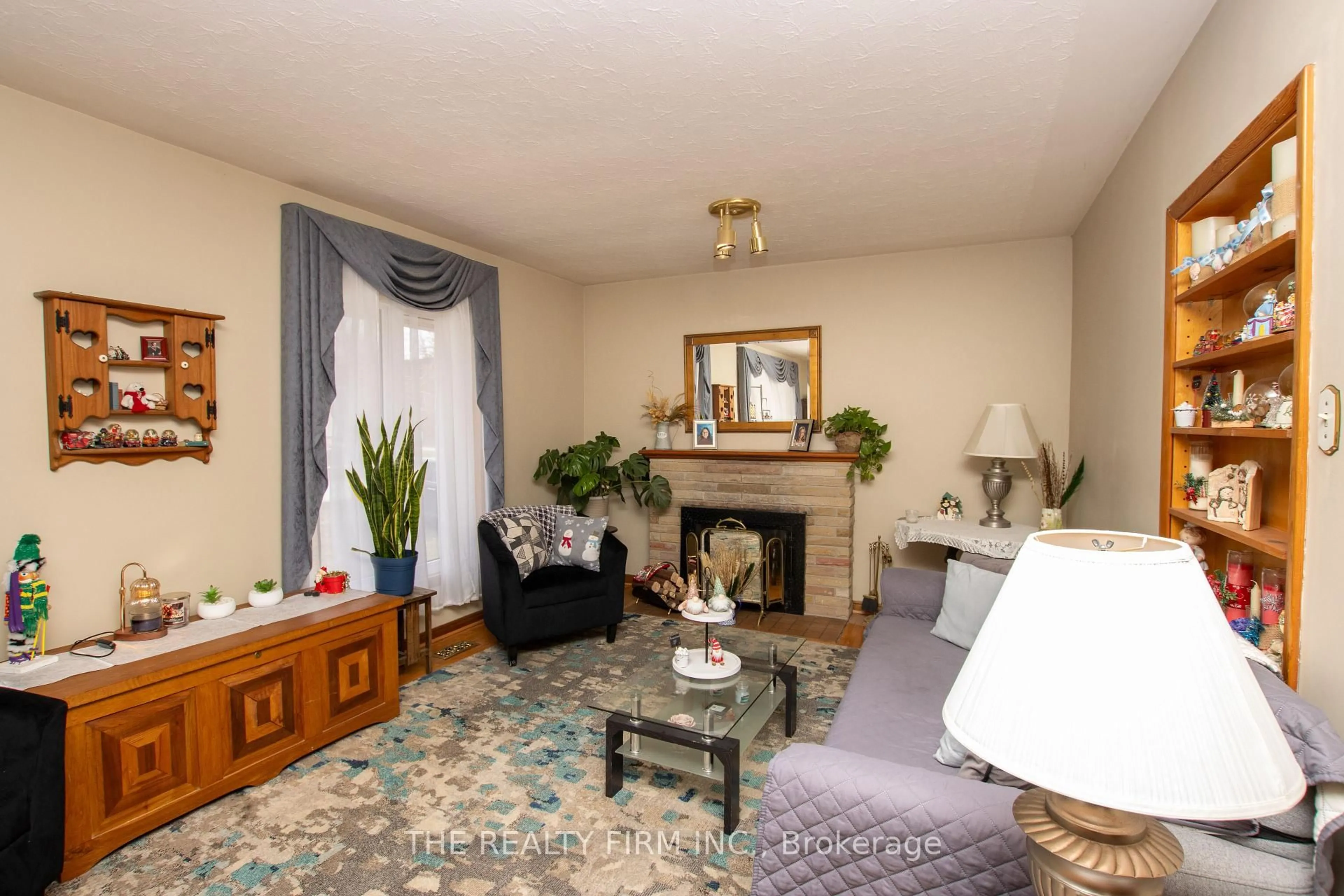 Living room with furniture, unknown for 80 Princess St, Central Huron Ontario N0M 1L0