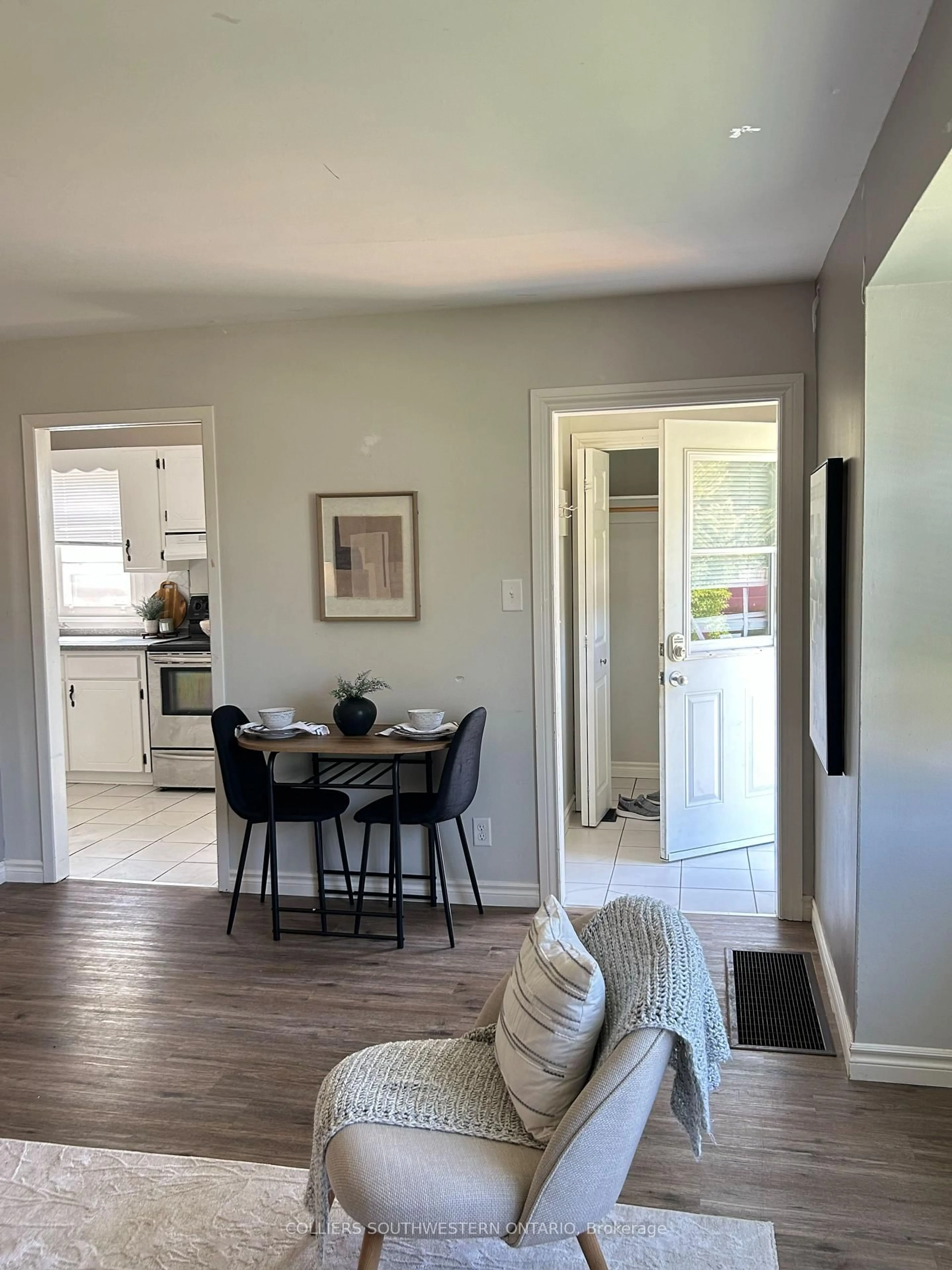 A pic of a room for 1237 Landor St, London East Ontario N5Y 3W2