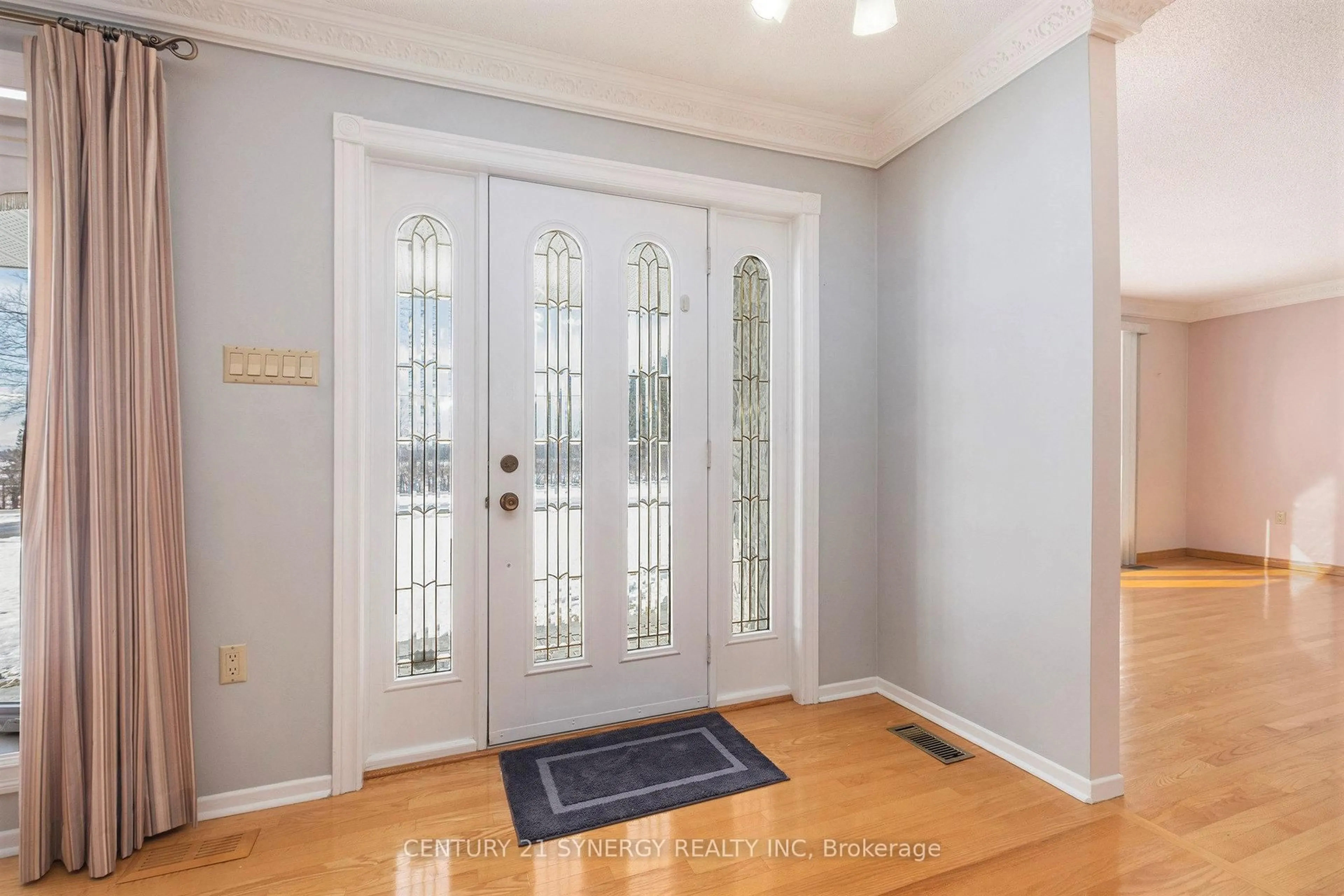 Indoor entryway for 4547 Carlsbad Lane, Vars Ontario K0A 3H0