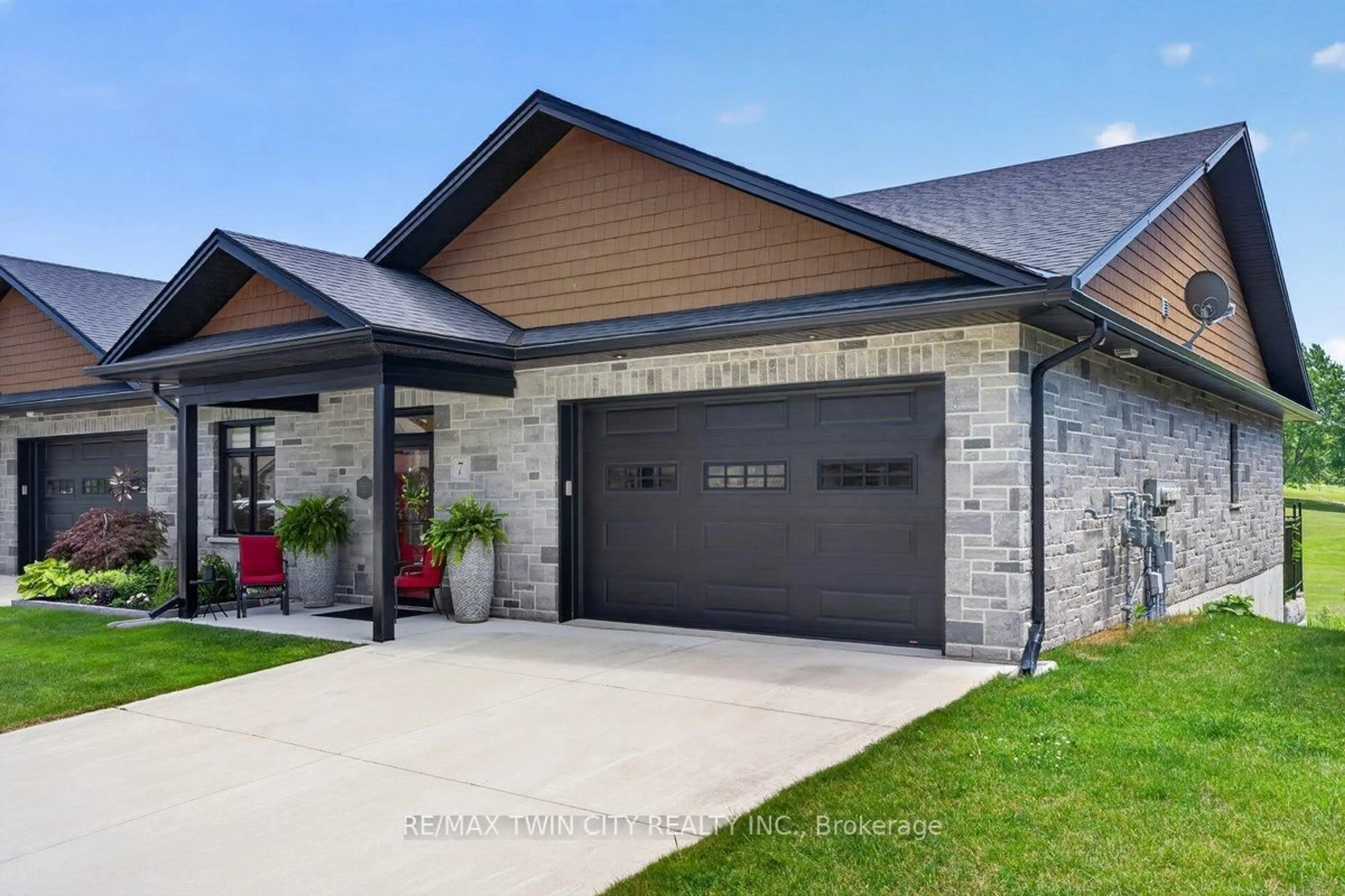 Home with brick exterior material, street for 410 Ridge Rd #7, Meaford Ontario N4L 0B2