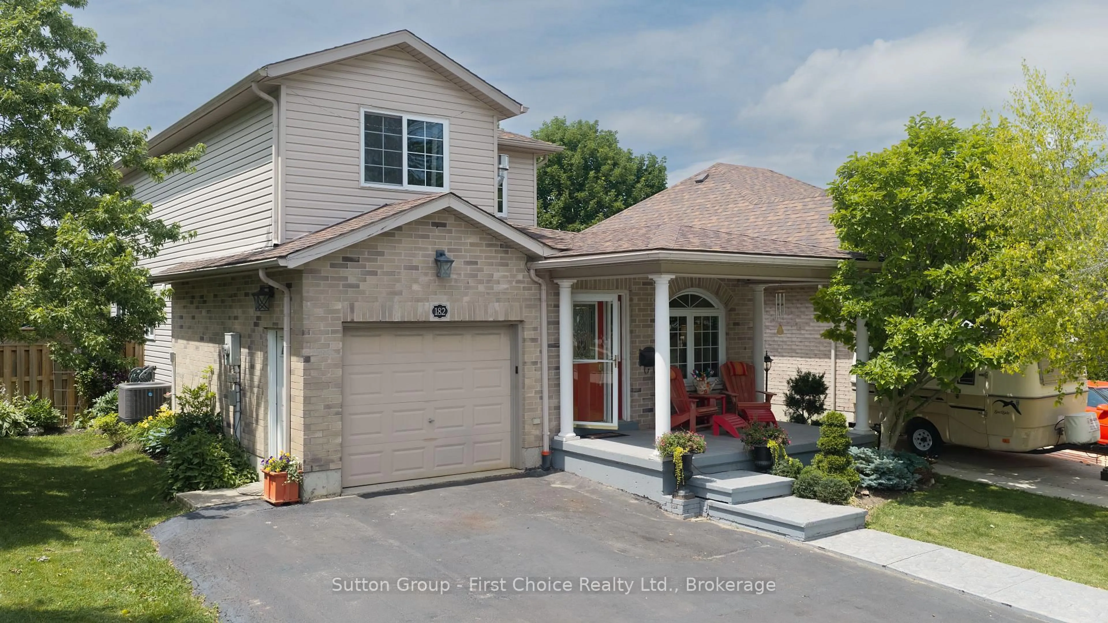 Home with vinyl exterior material, street for 182 Romeo St, Stratford Ontario N5A 4S9