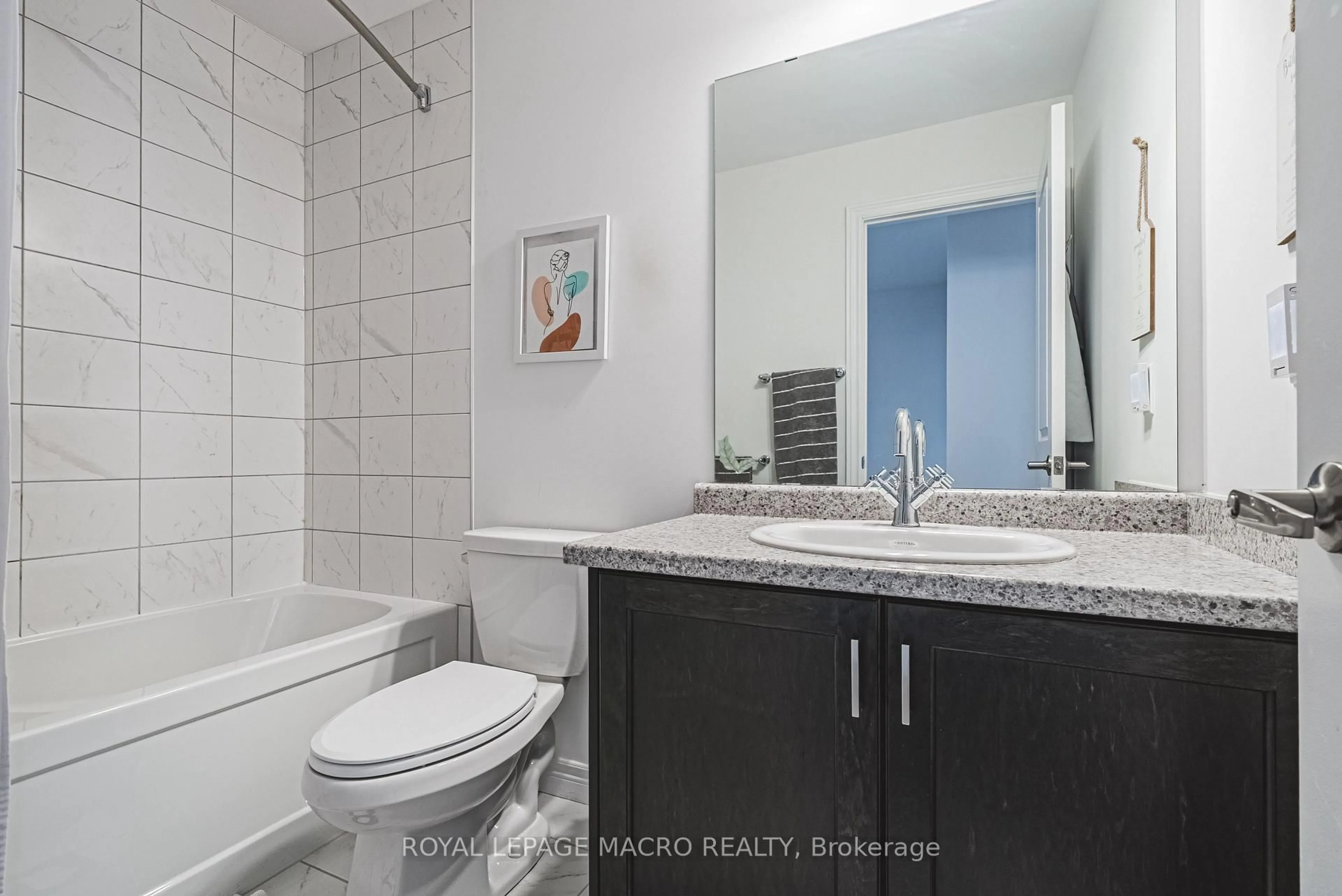 Standard bathroom, ceramic/tile floor for 575 Woodward Ave #86, Hamilton Ontario L8H 0B3