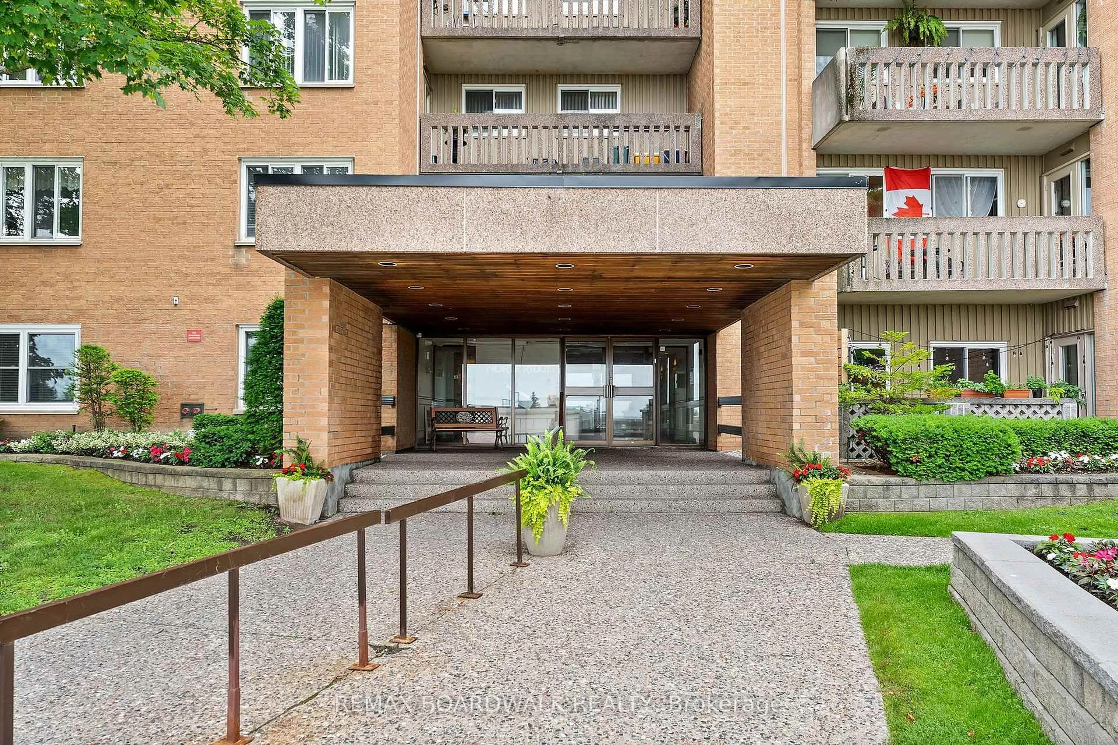 Unknown for 1599 Lassiter Terr #503, Ottawa Ontario K1J 8R6