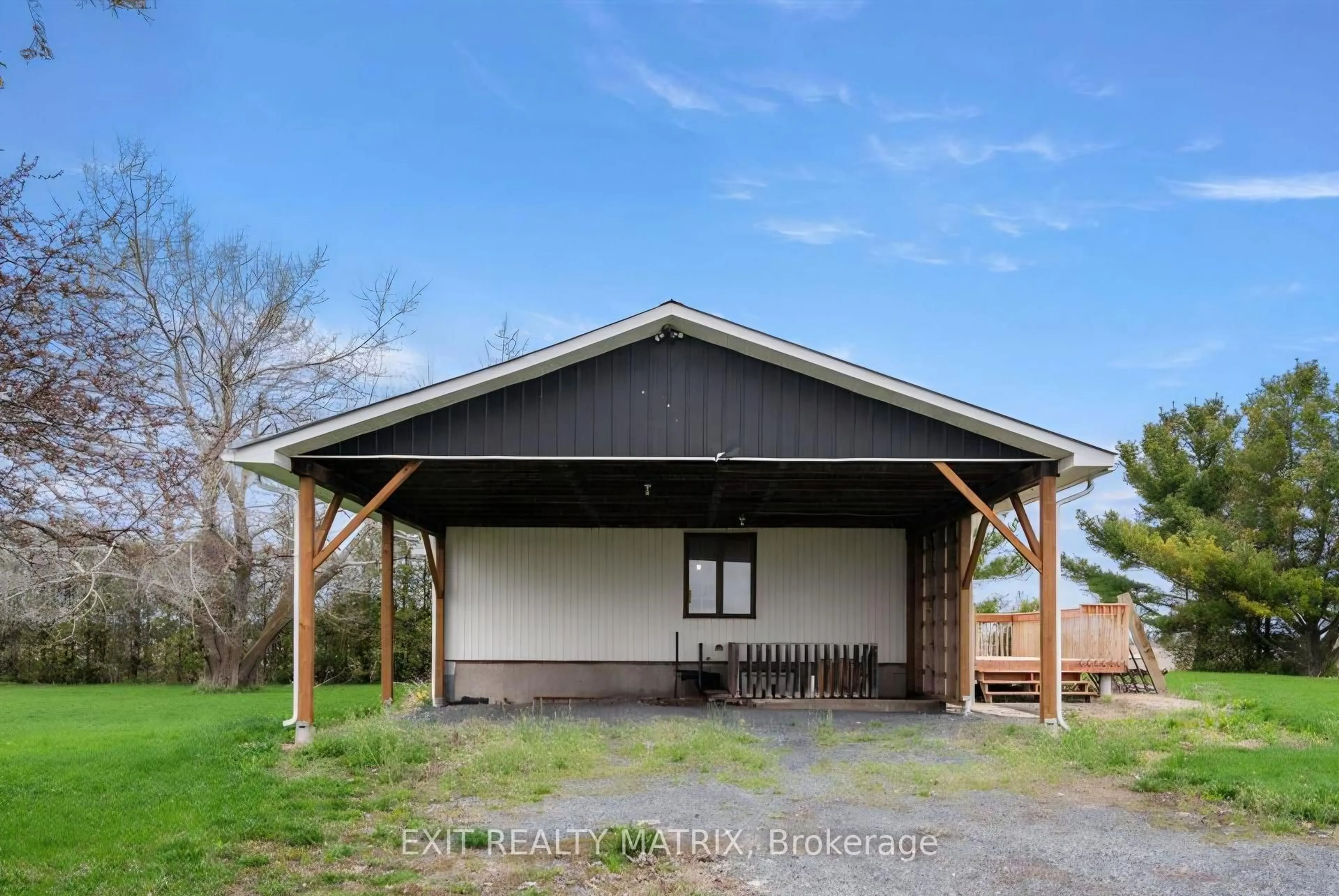Shed for 2811-2815 Rolland Massie Rd, North Glengarry Ontario K0C 1A0