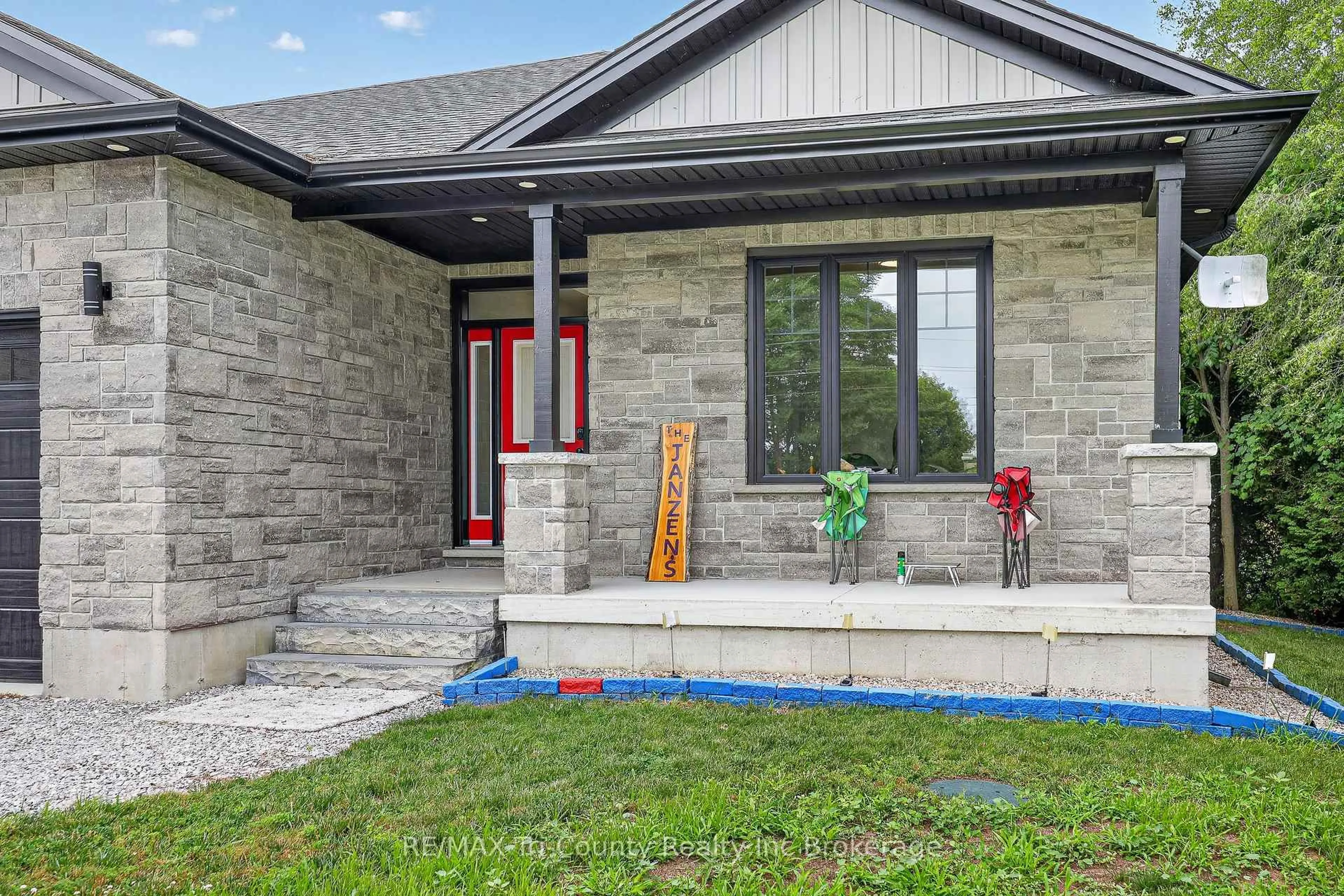 Home with brick exterior material, street for 520 Fairground Rd, Norfolk Ontario N0E 1G0