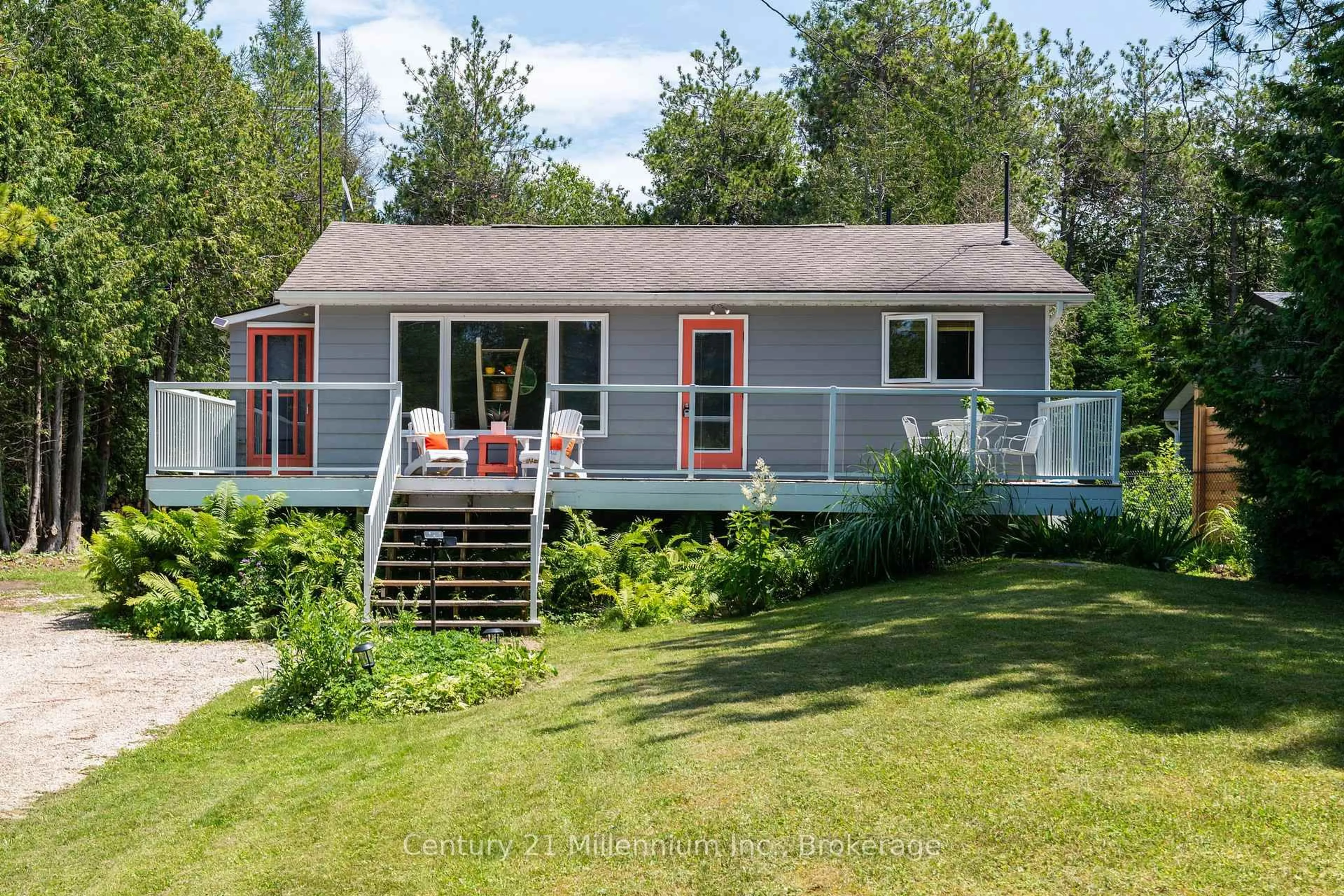 Unknown for 553 Bay St, South Bruce Peninsula Ontario N0H 2T0