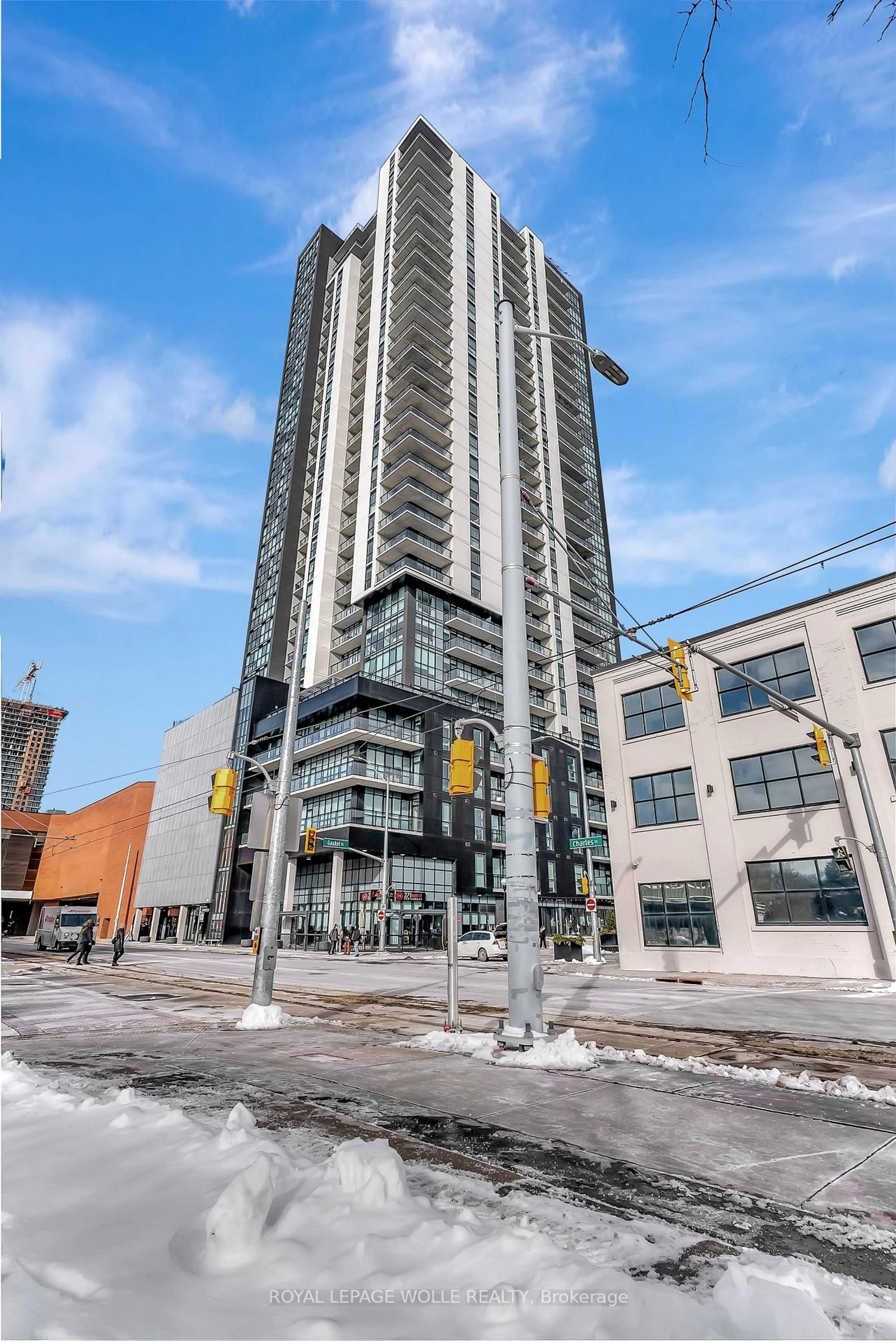 Indoor foyer for 60 Charles St #1904, Kitchener Ontario N2G 0C9