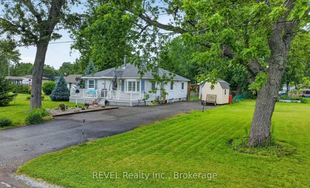3262 Young Ave, Fort Erie 2