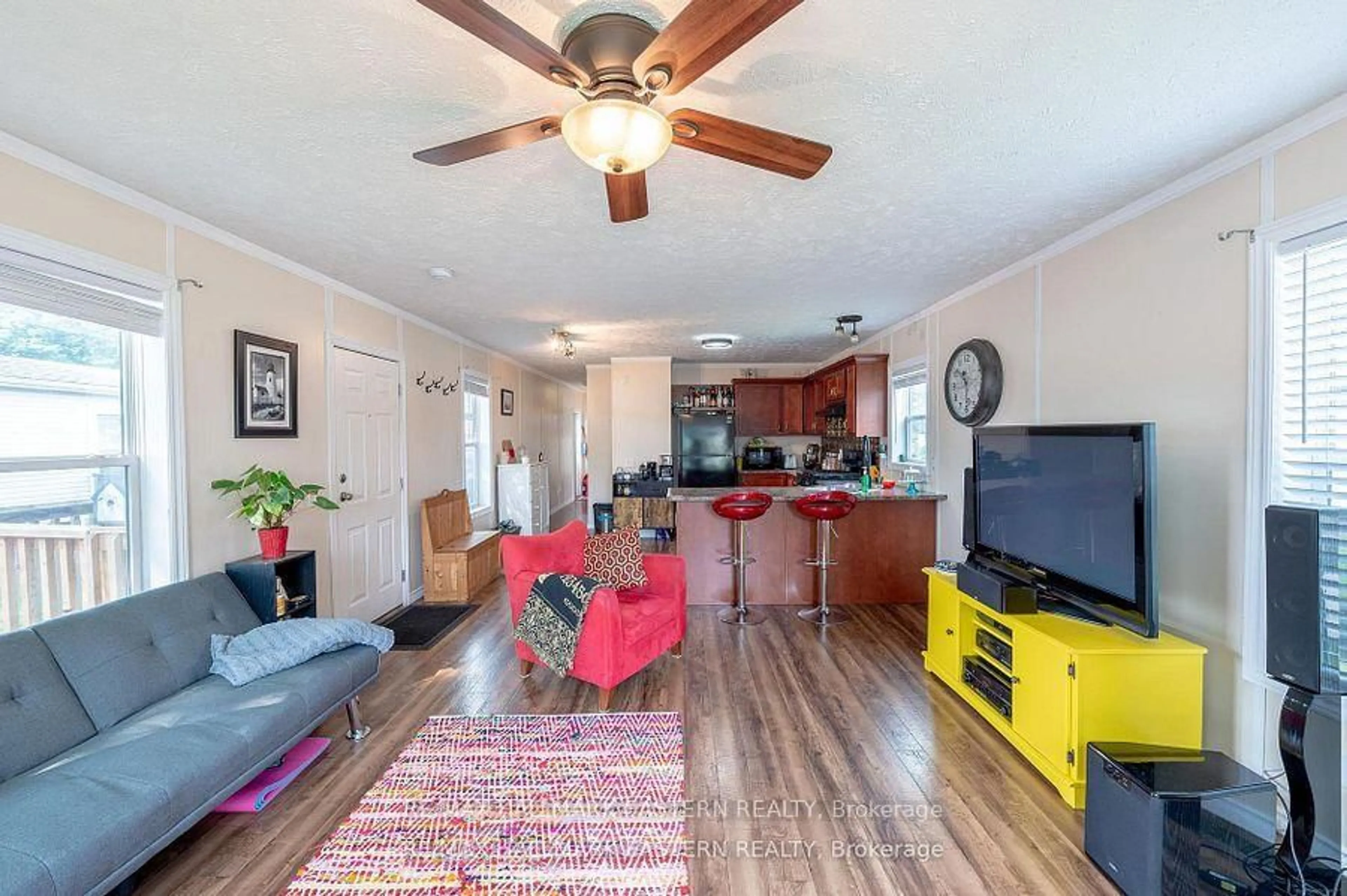 Living room with furniture, unknown for 6 Hillview Dr, Cobourg Ontario K9A 0X1
