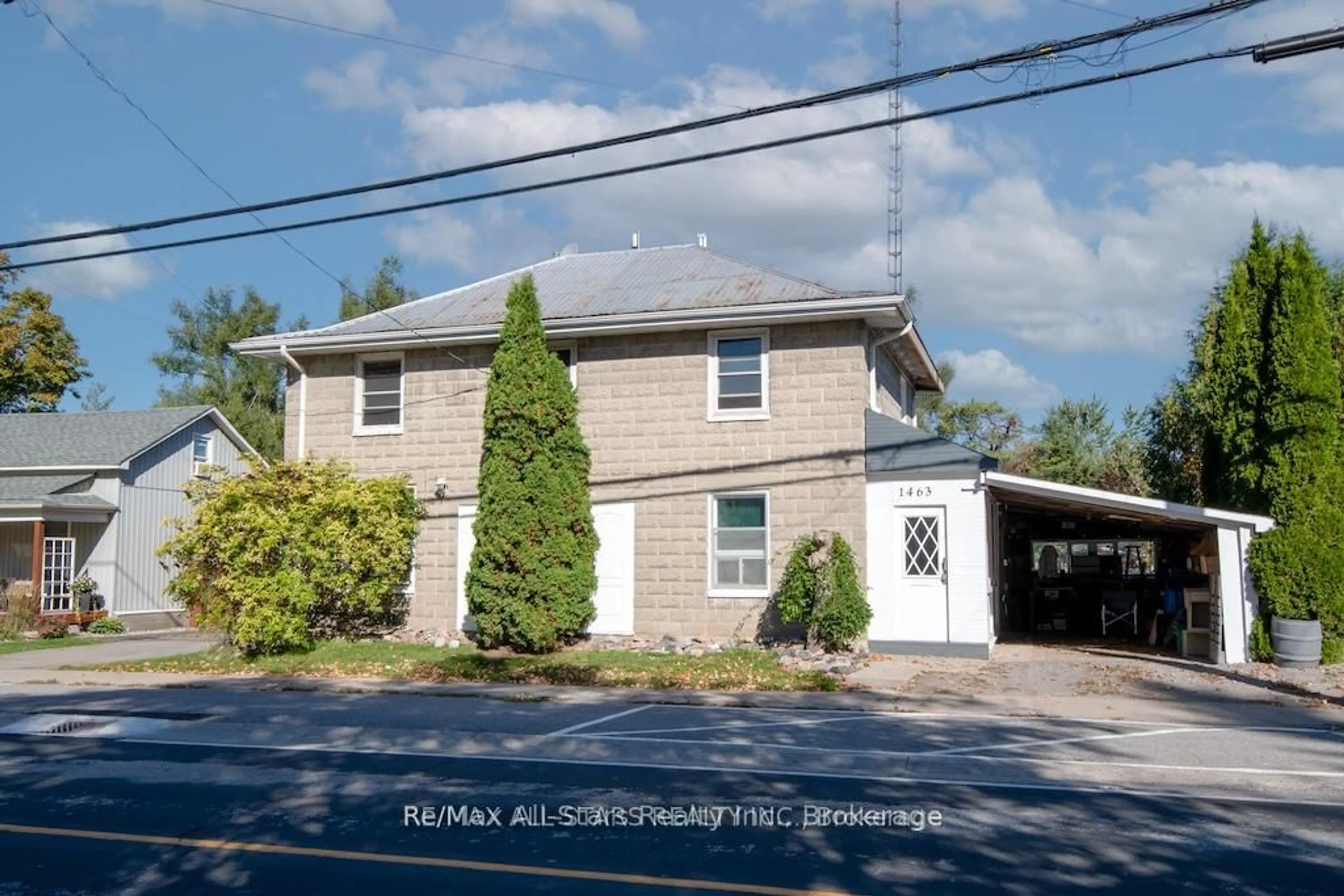 A pic from outside/outdoor area/front of a property/back of a property/a pic from drone, street for 1463 Highway 7A, Kawartha Lakes Ontario L0A 1A0