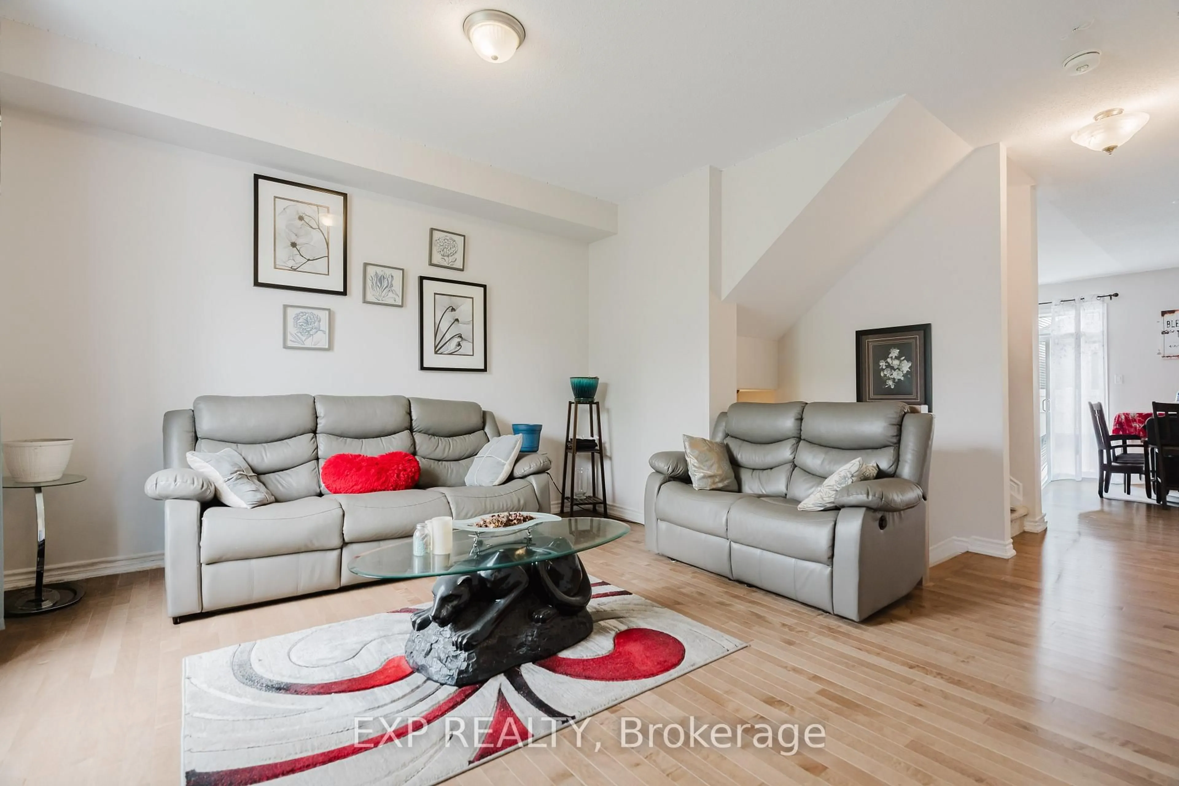 Living room with furniture, unknown for 30 Coppermine St, Ottawa Ontario K2J 6P6