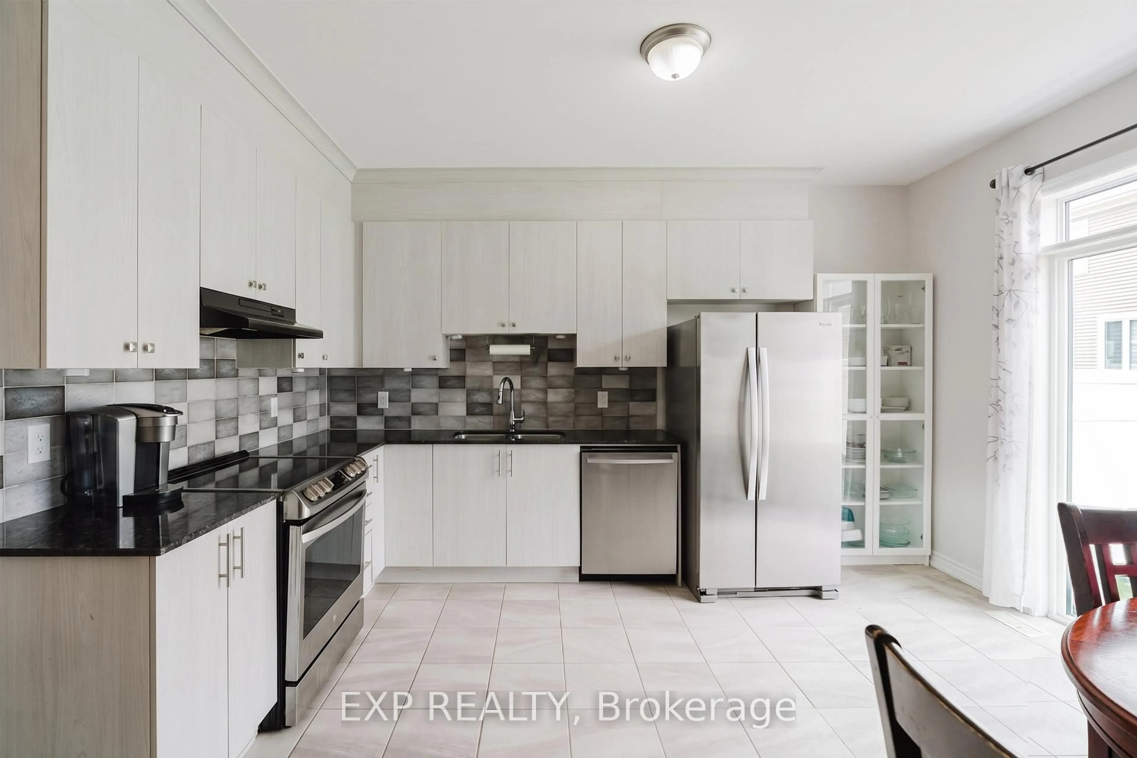 Standard kitchen, ceramic/tile floor for 30 Coppermine St, Ottawa Ontario K2J 6P6