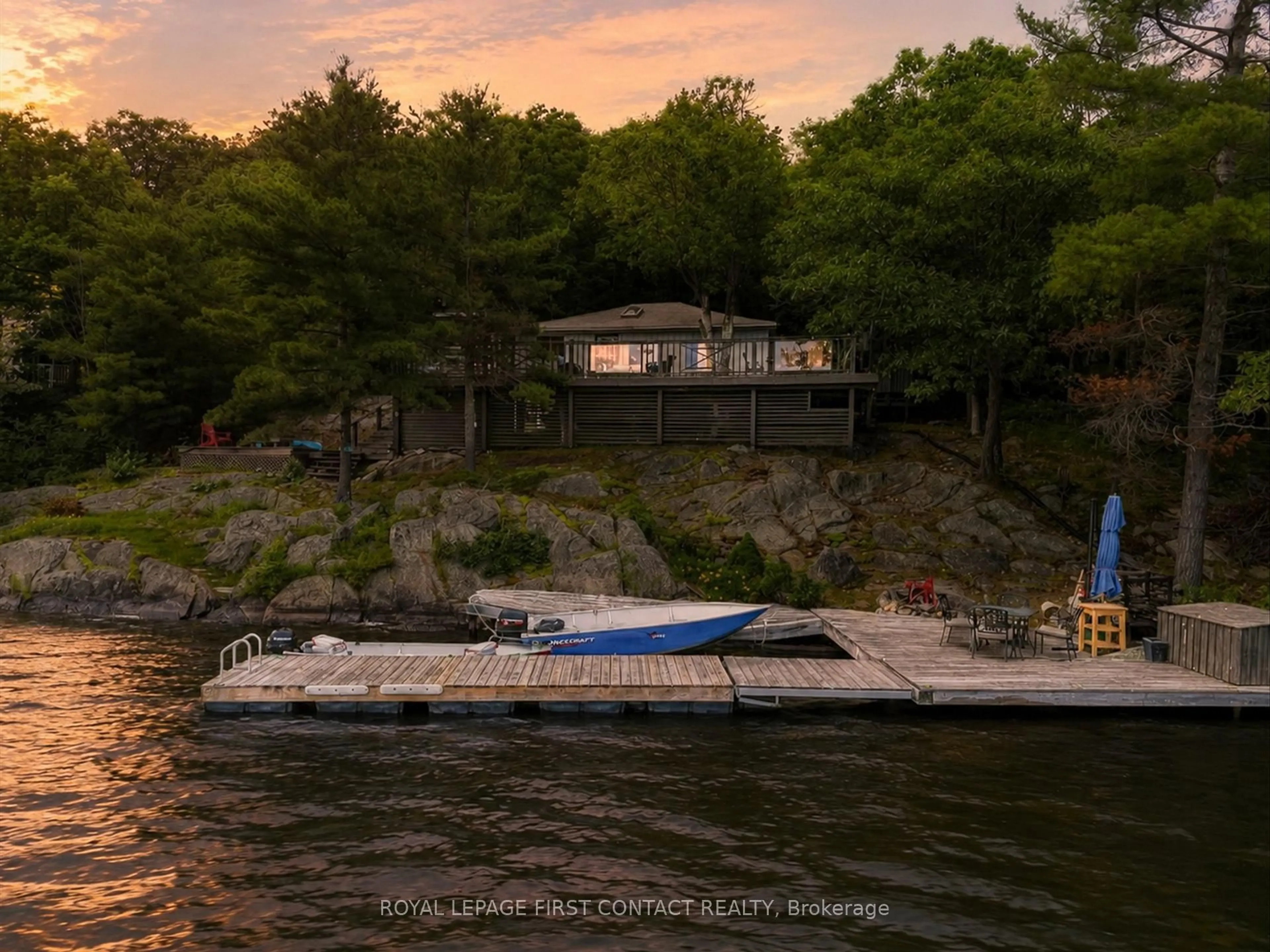A pic from outside/outdoor area/front of a property/back of a property/a pic from drone, water/lake/river/ocean view for 321 Healey Lake W/A, The Archipelago Ontario P0G 1G0