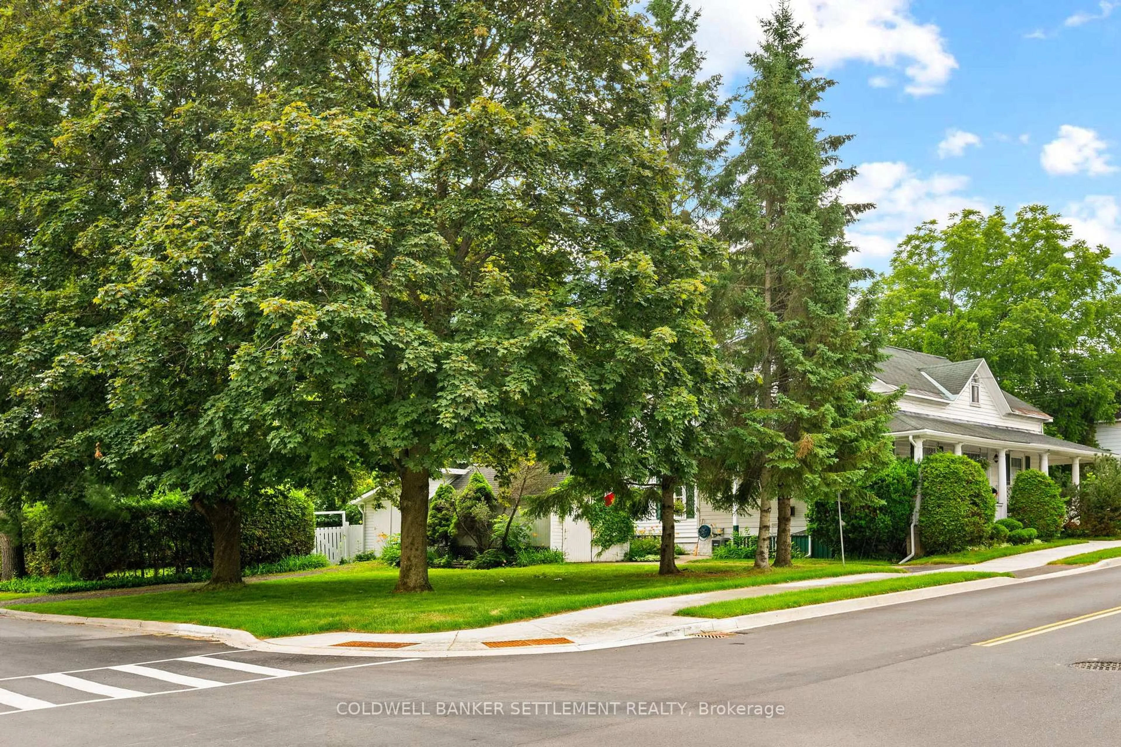 Unknown for 36 Craig St, Perth Ontario K7H 1Y2