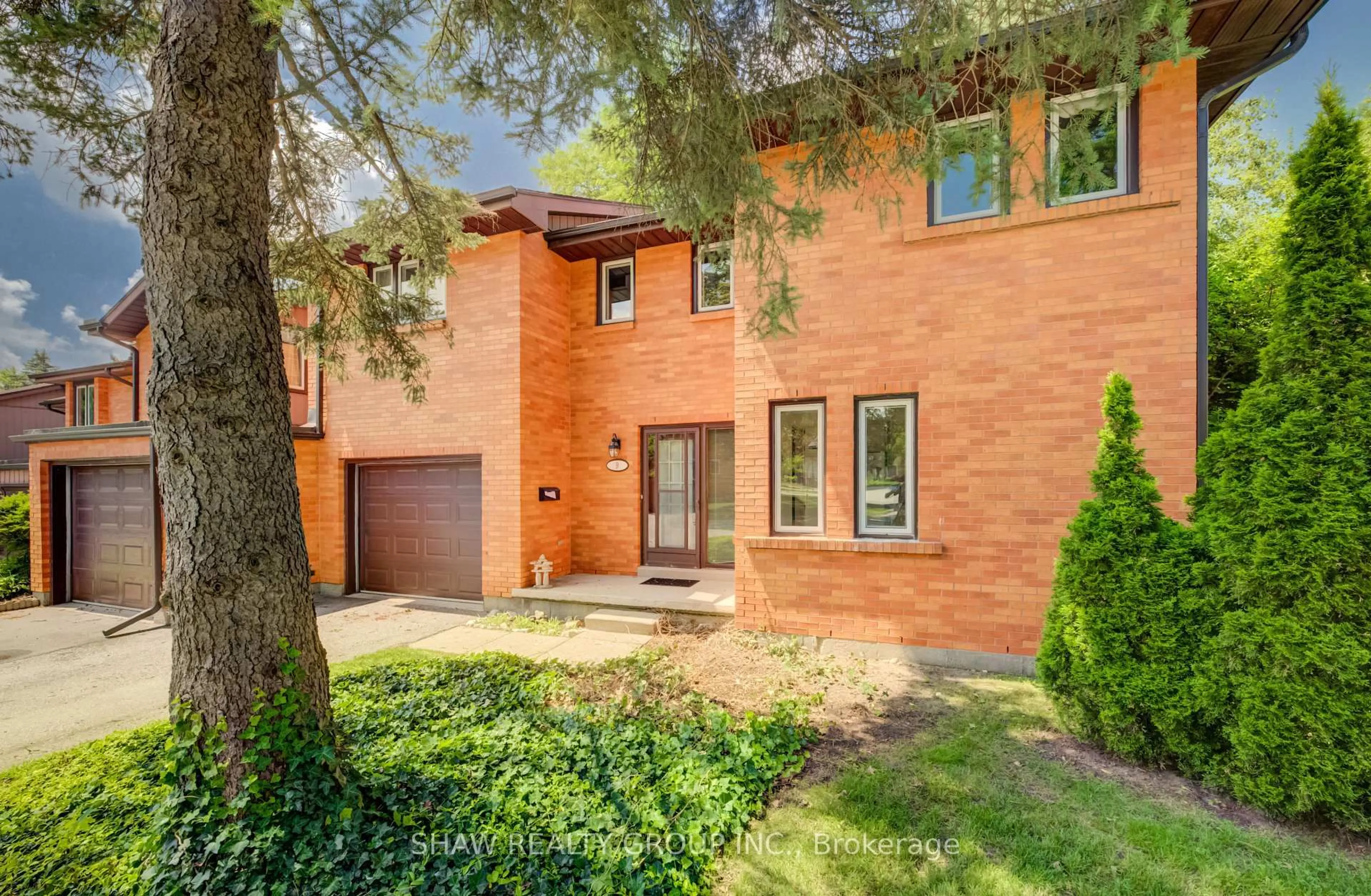 Home with brick exterior material, street for 206 Candlewood Cres #9, Waterloo Ontario N2L 5Y9