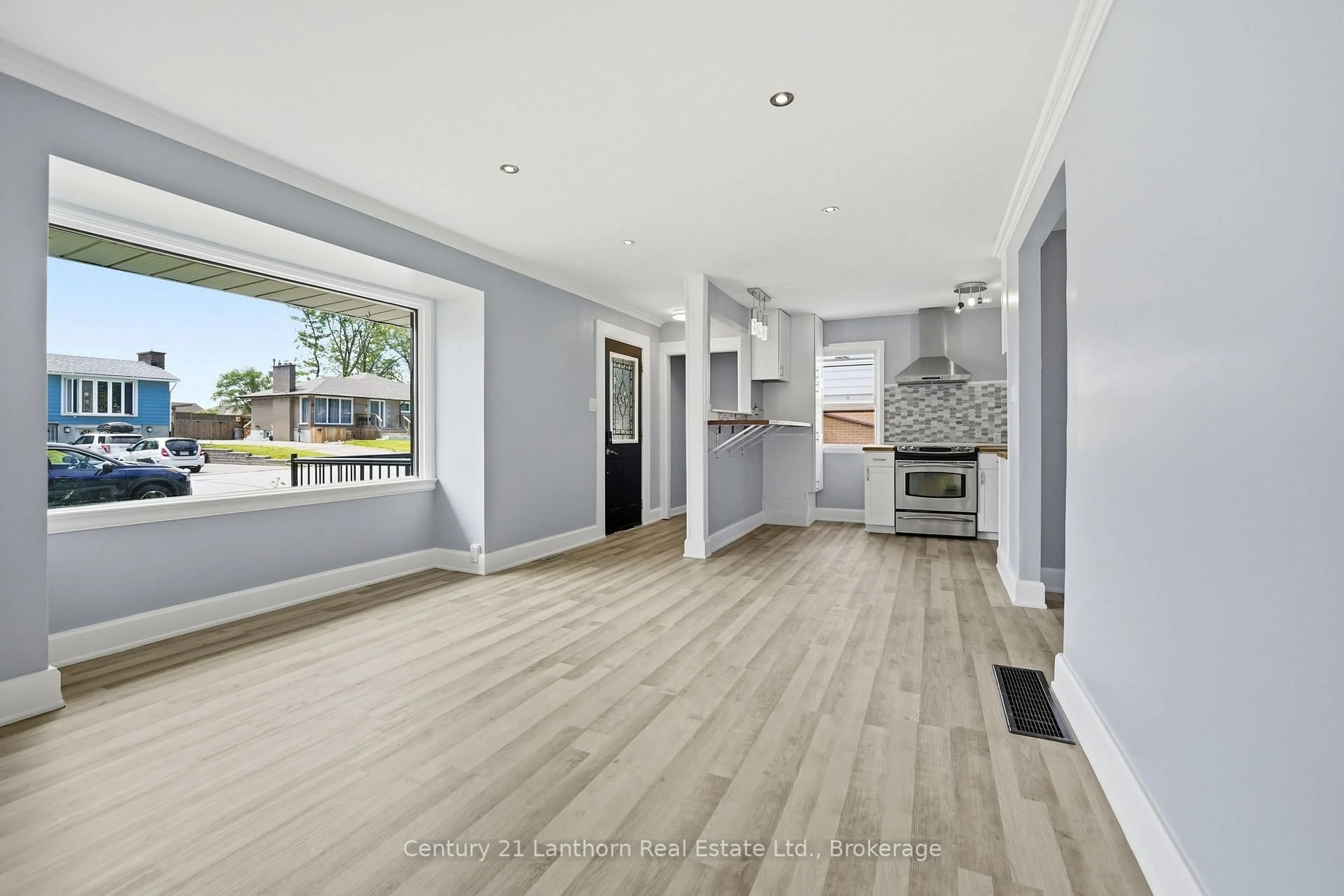 Open concept kitchen, unknown for 63 Fourth Ave, Quinte West Ontario K8V 5N5