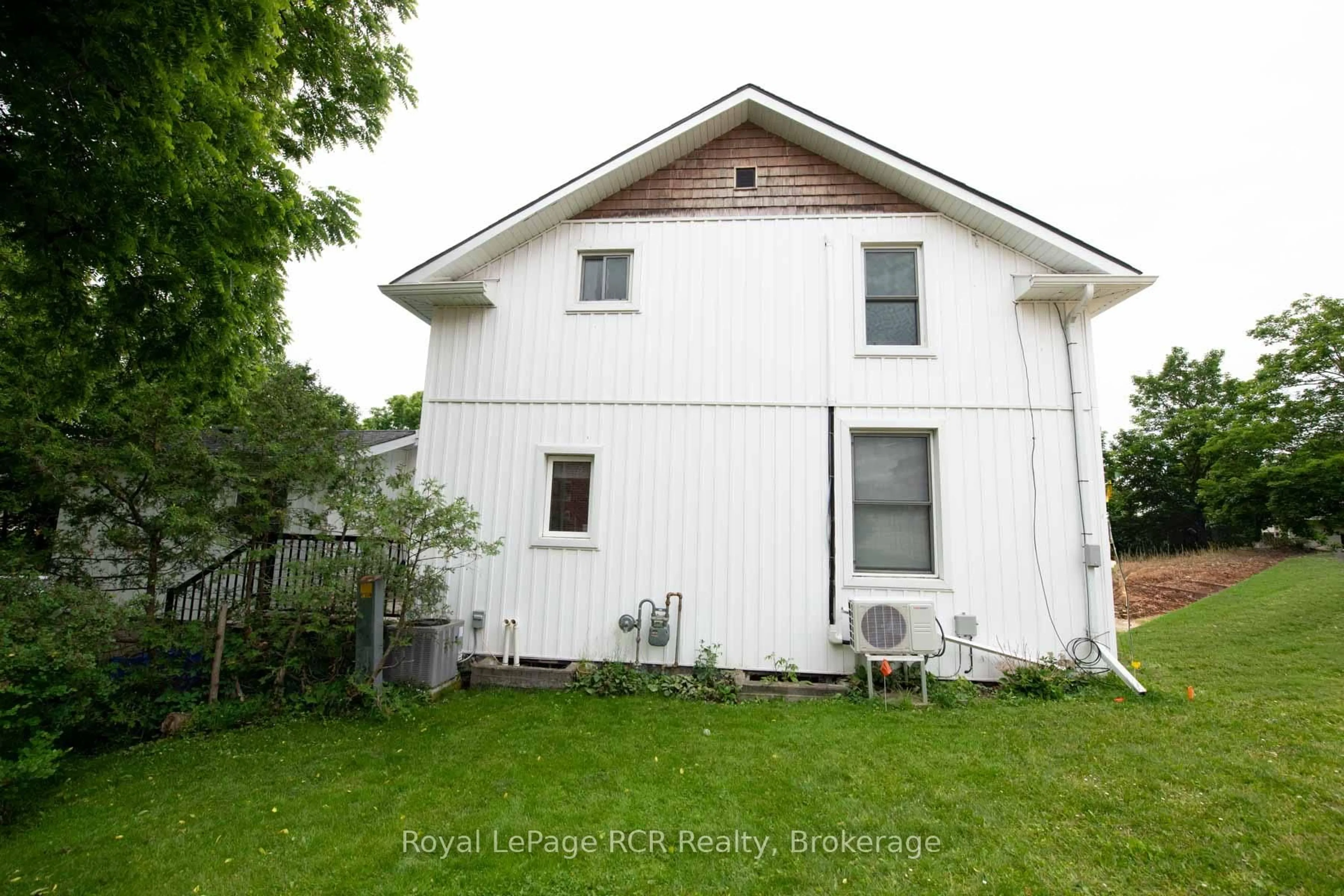 Unknown for 21 ARTHUR STREET WEST St #A & B & C, Minto Ontario N0G 1Z0