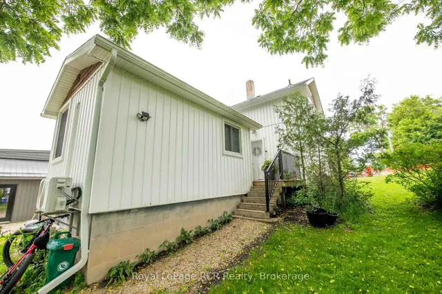 21 ARTHUR STREET WEST St #A & B & C, Minto 5