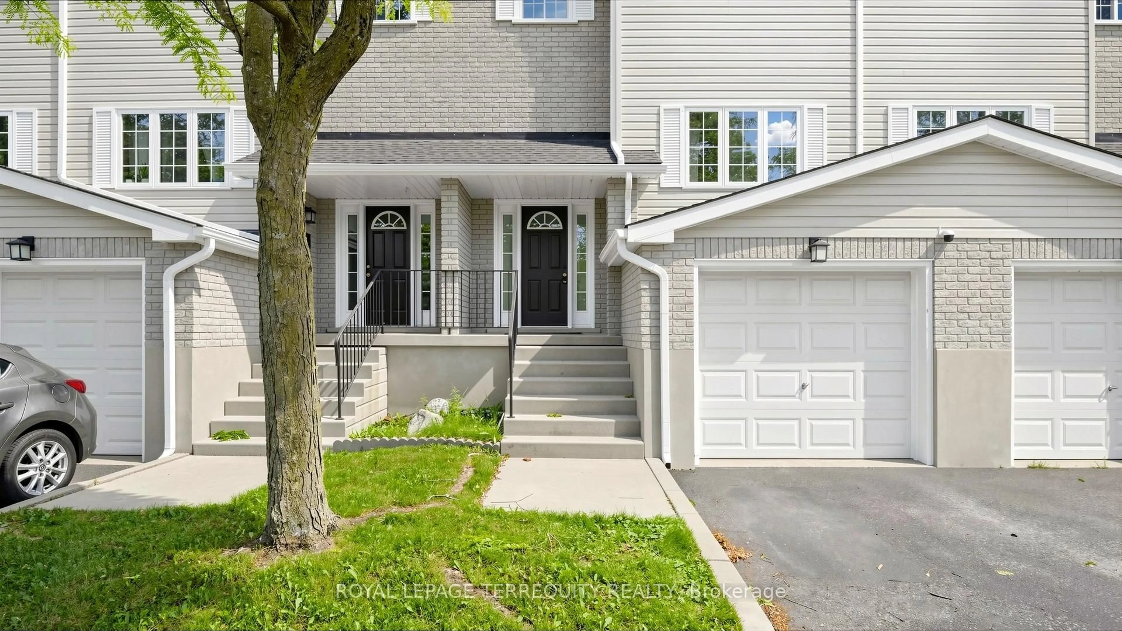 Unknown for 700 Champlain Blvd #2, Cambridge Ontario N1R 8K1
