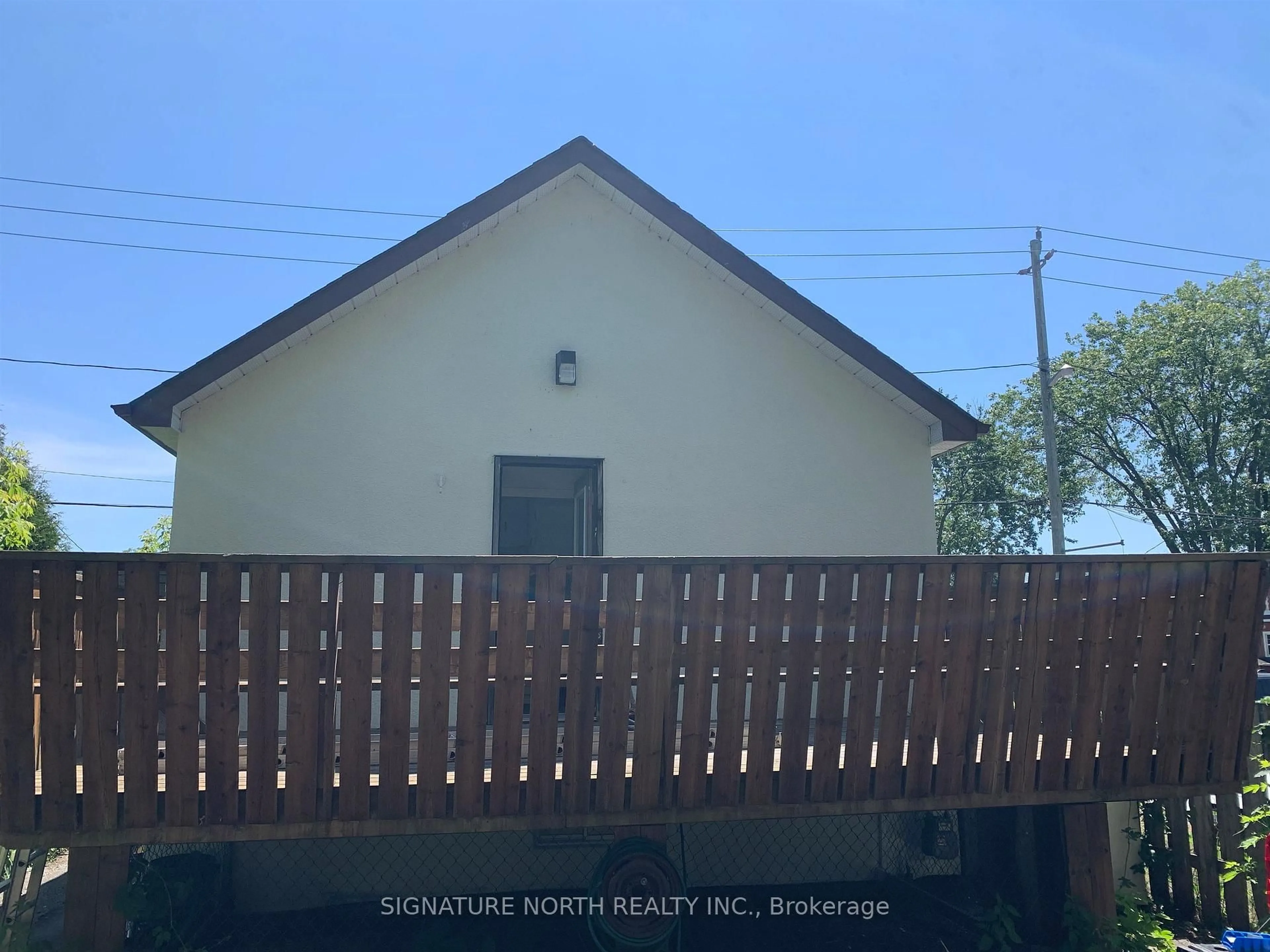 Unknown for 86 Machar Ave, Thunder Bay Ontario P7B 2Y6
