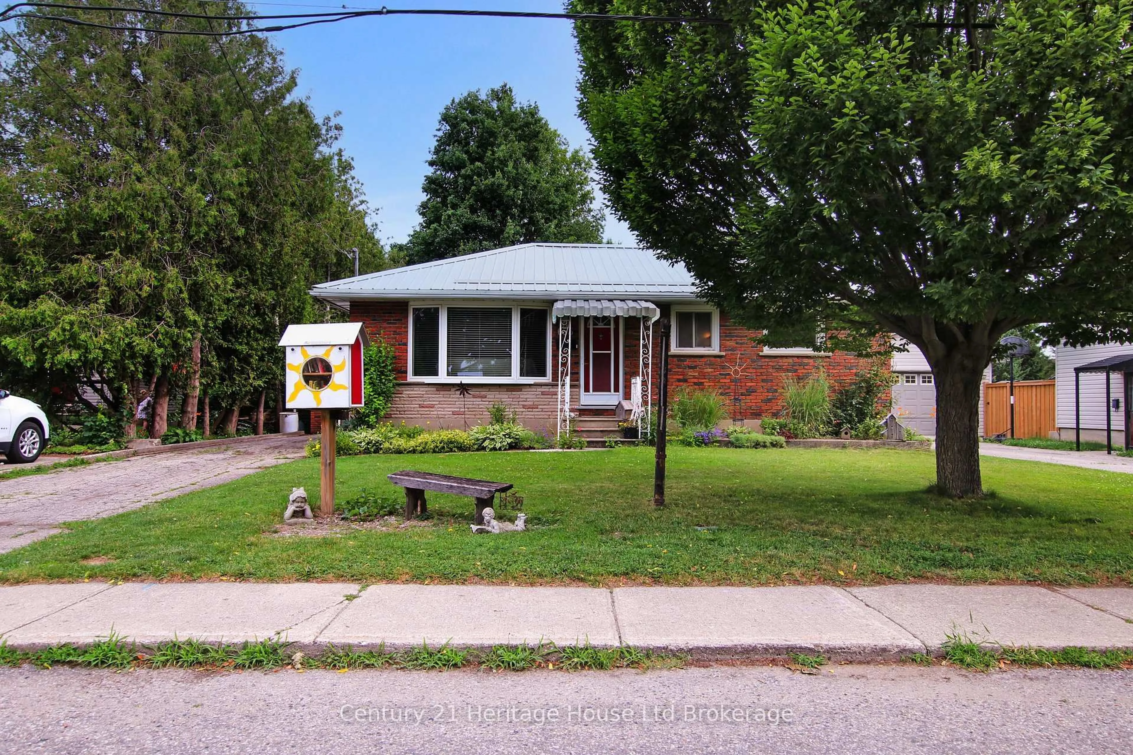 Home with brick exterior material, street for 683 College Ave, Woodstock Ontario N4S 2C6
