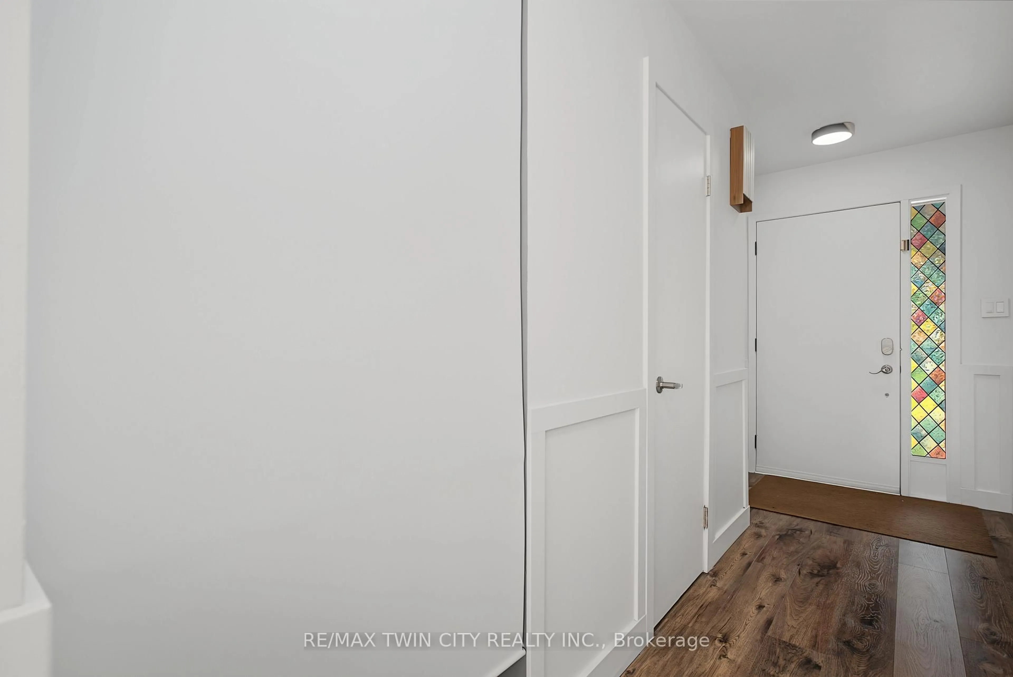 A pic of a room for 39 Southwood Dr, Kitchener Ontario N2E 2E6
