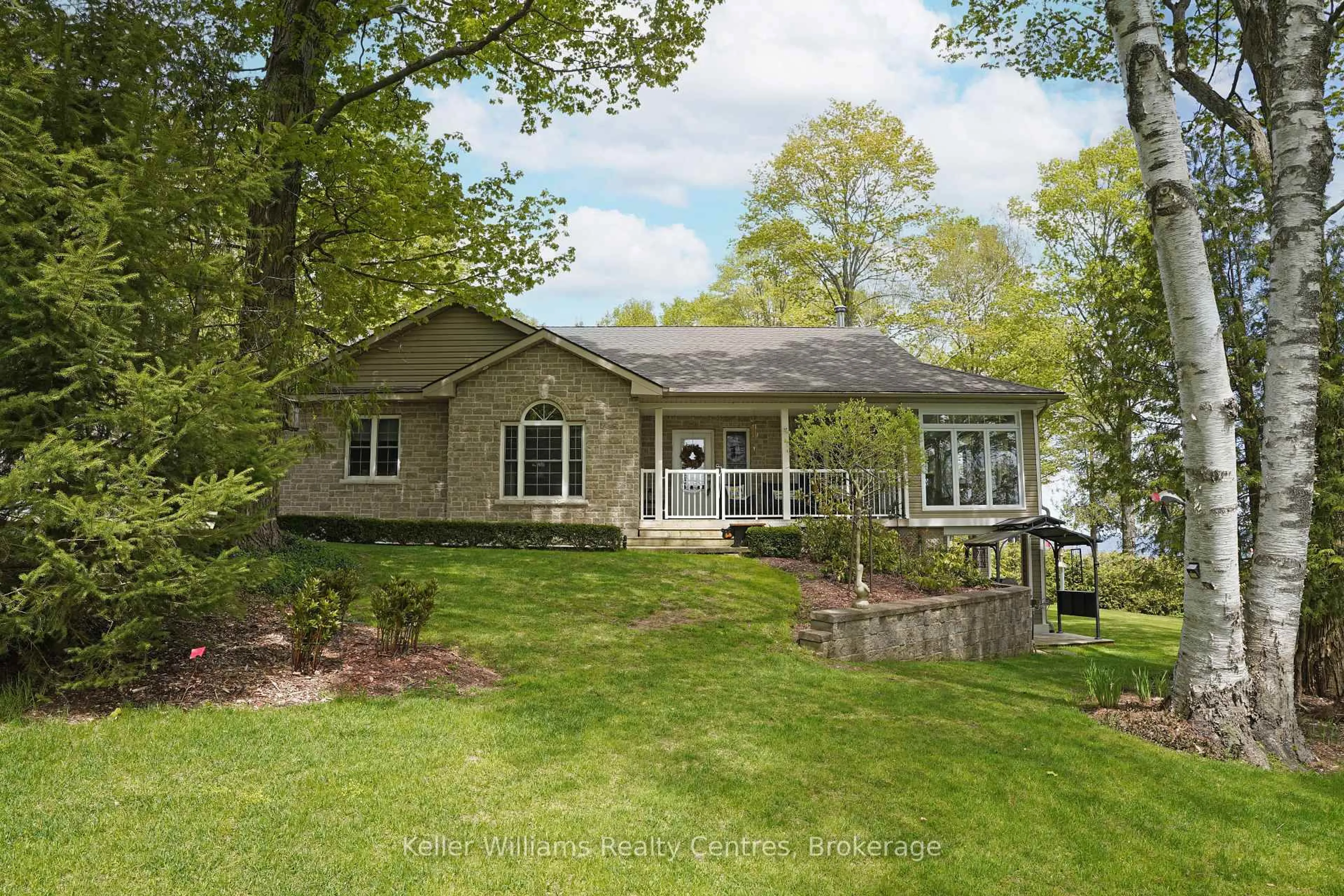 A pic from outside/outdoor area/front of a property/back of a property/a pic from drone, water/lake/river/ocean view for 2 2nd Ave, South Bruce Peninsula Ontario N0H 2T0