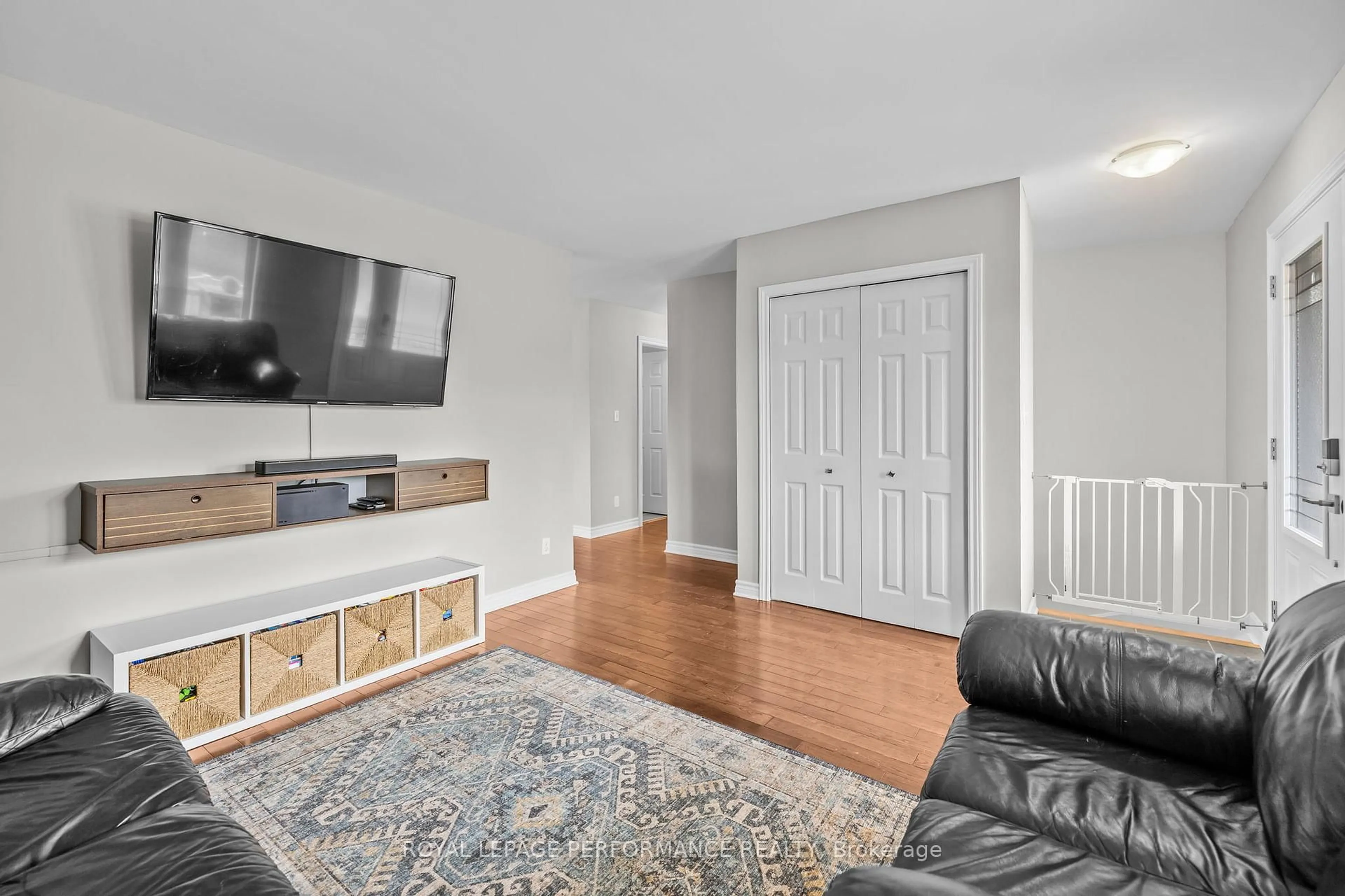 Living room with furniture, unknown for 14 Maria St, Casselman Ontario K0A 1M0