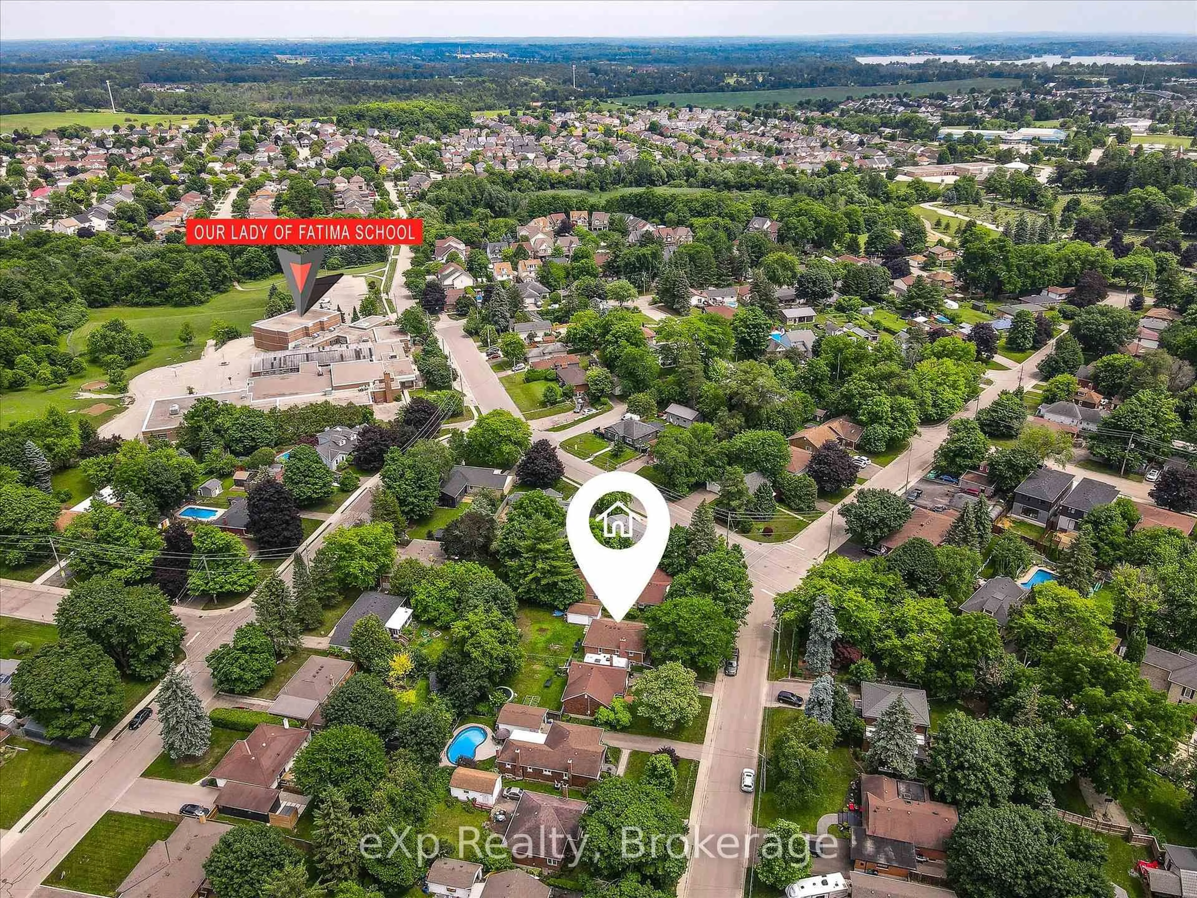 A pic from outside/outdoor area/front of a property/back of a property/a pic from drone, street for 151 Hungerford Rd, Cambridge Ontario N3C 2P9