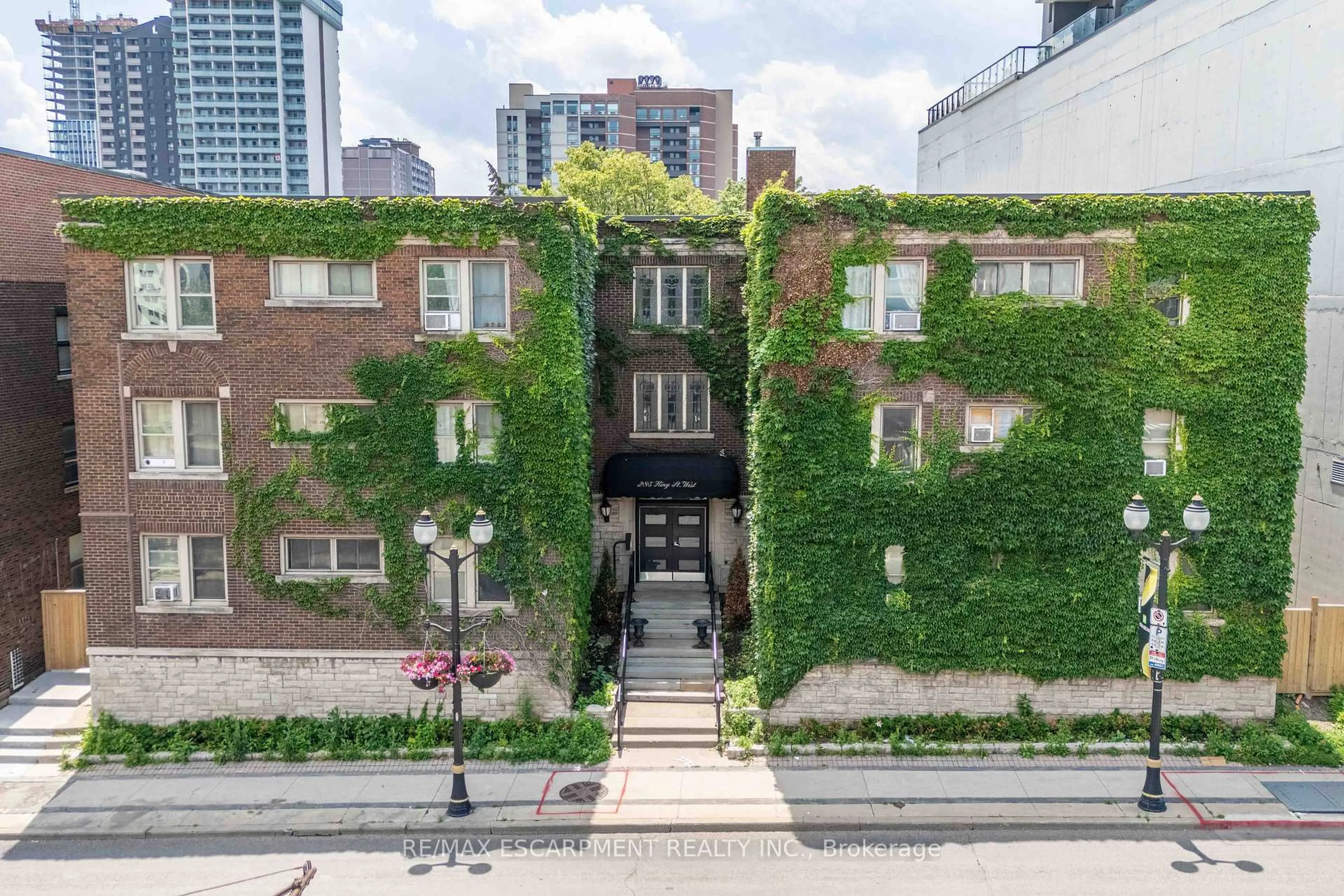 Unknown for 285 King St #4, Hamilton Ontario L8P 1B2