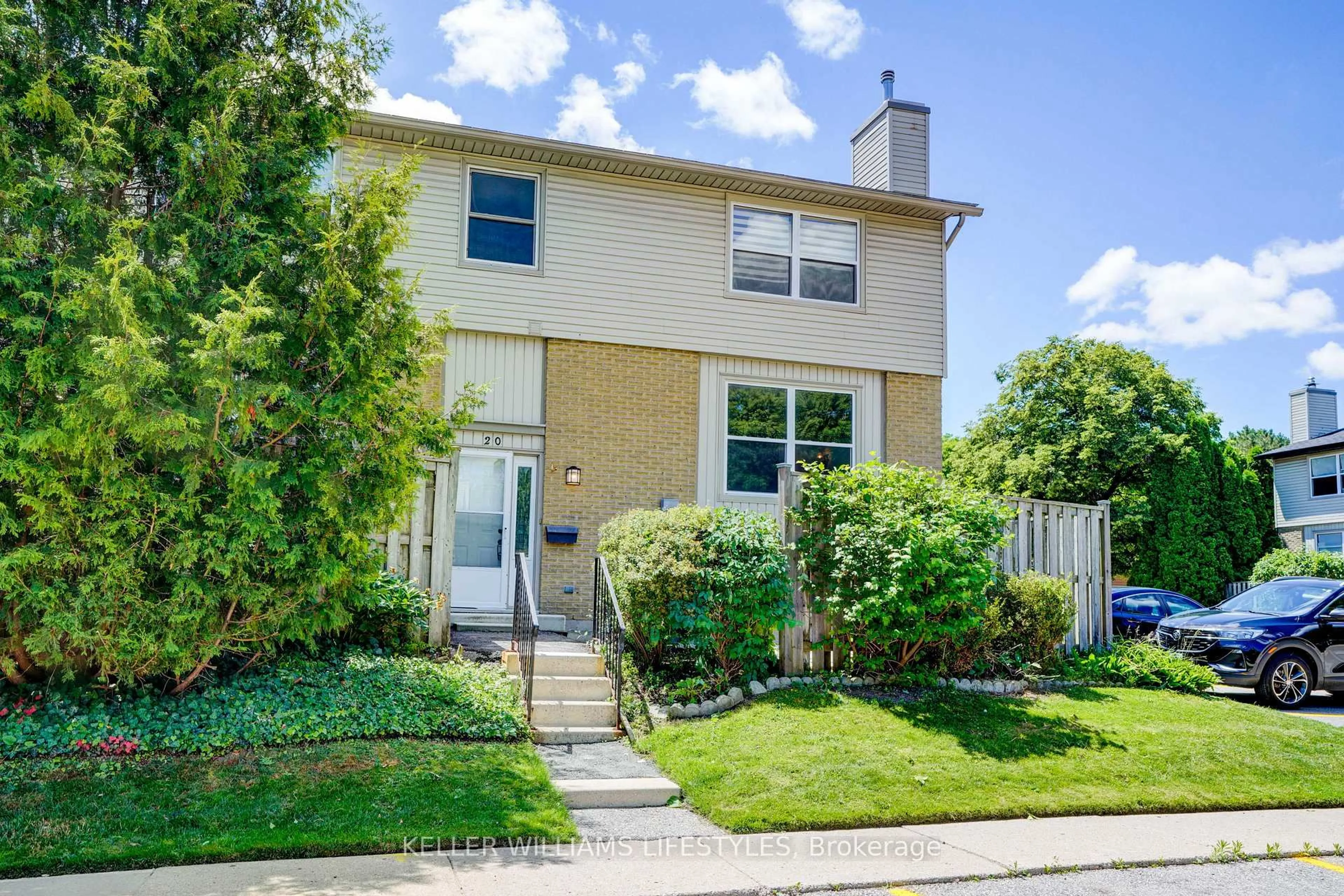 Home with vinyl exterior material, street for 760 Berkshire Dr #20, London South Ontario N6J 4A5