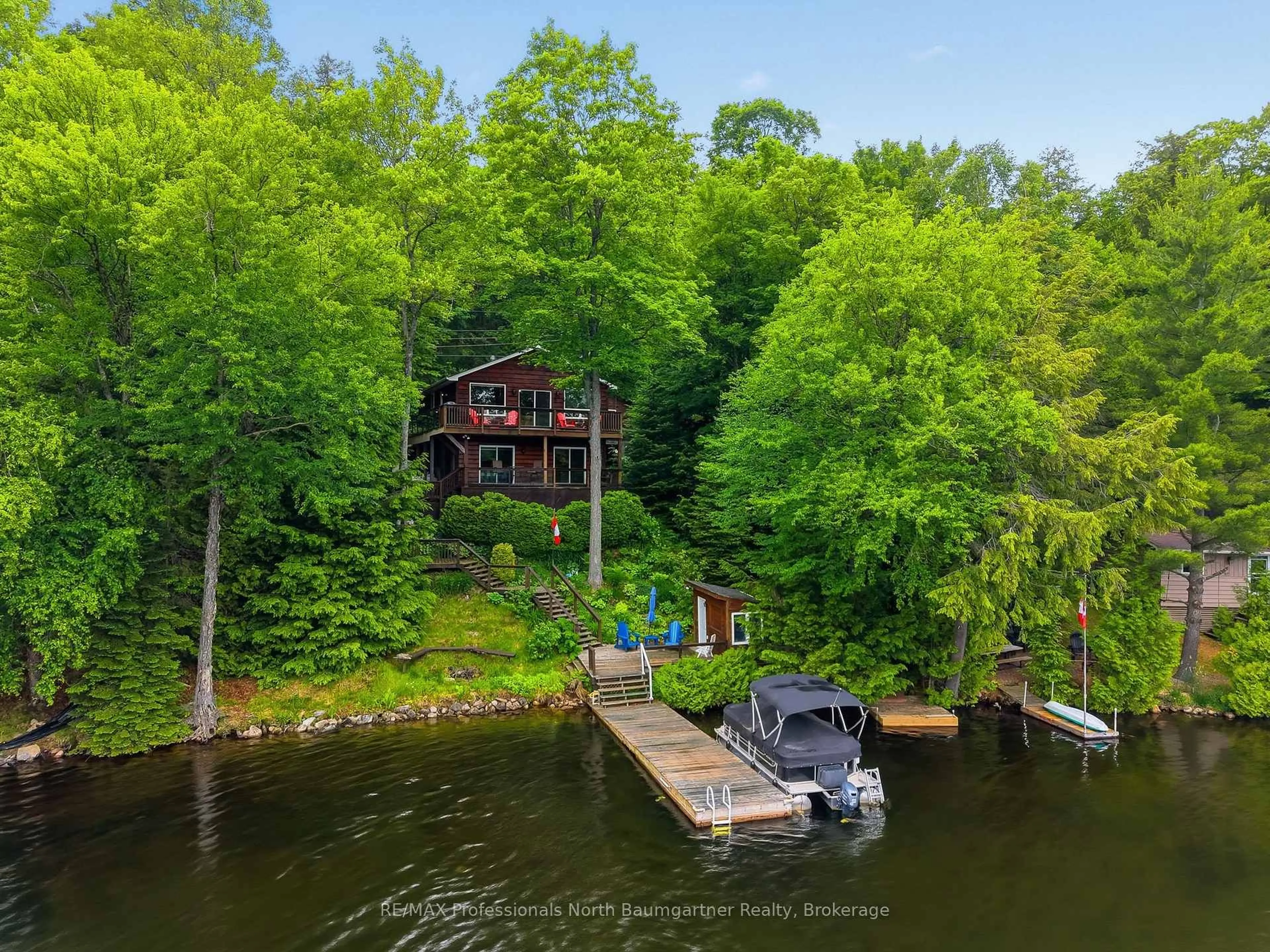 A pic from outside/outdoor area/front of a property/back of a property/a pic from drone, water/lake/river/ocean view for 1019 Phoebe Cres, Dysart et al Ontario K0M 1S0