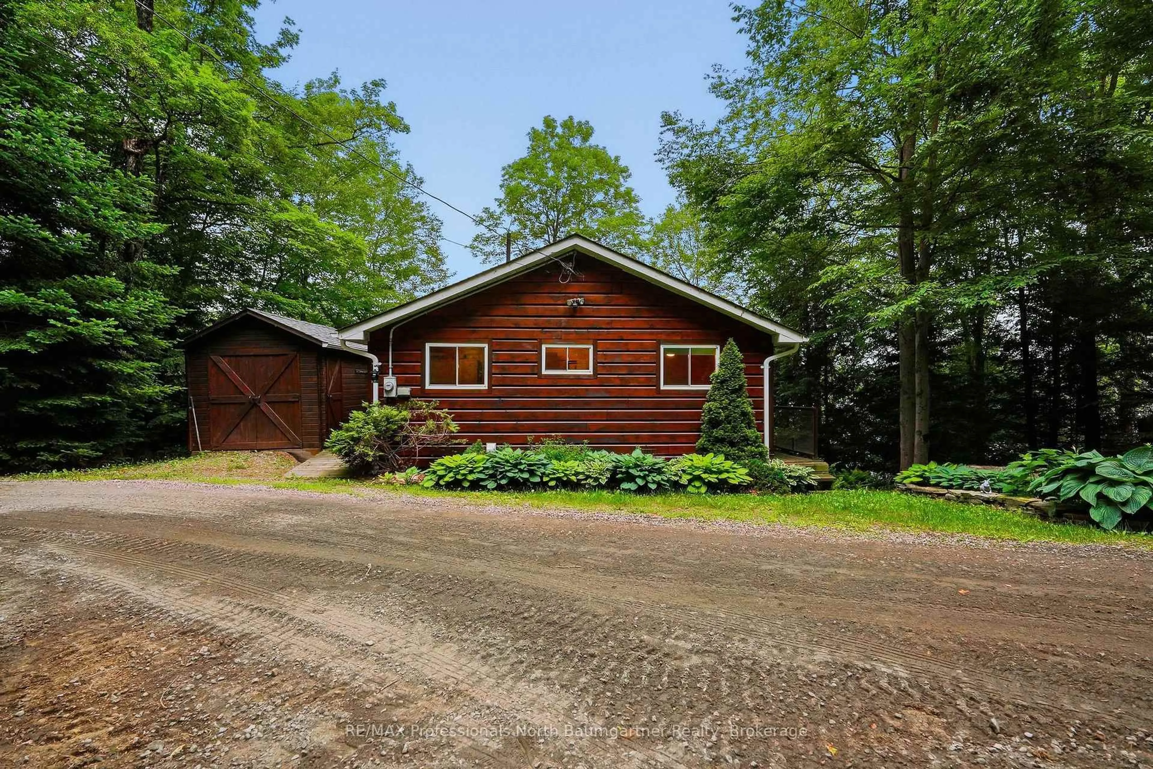 Shed for 1019 Phoebe Cres, Dysart et al Ontario K0M 1S0
